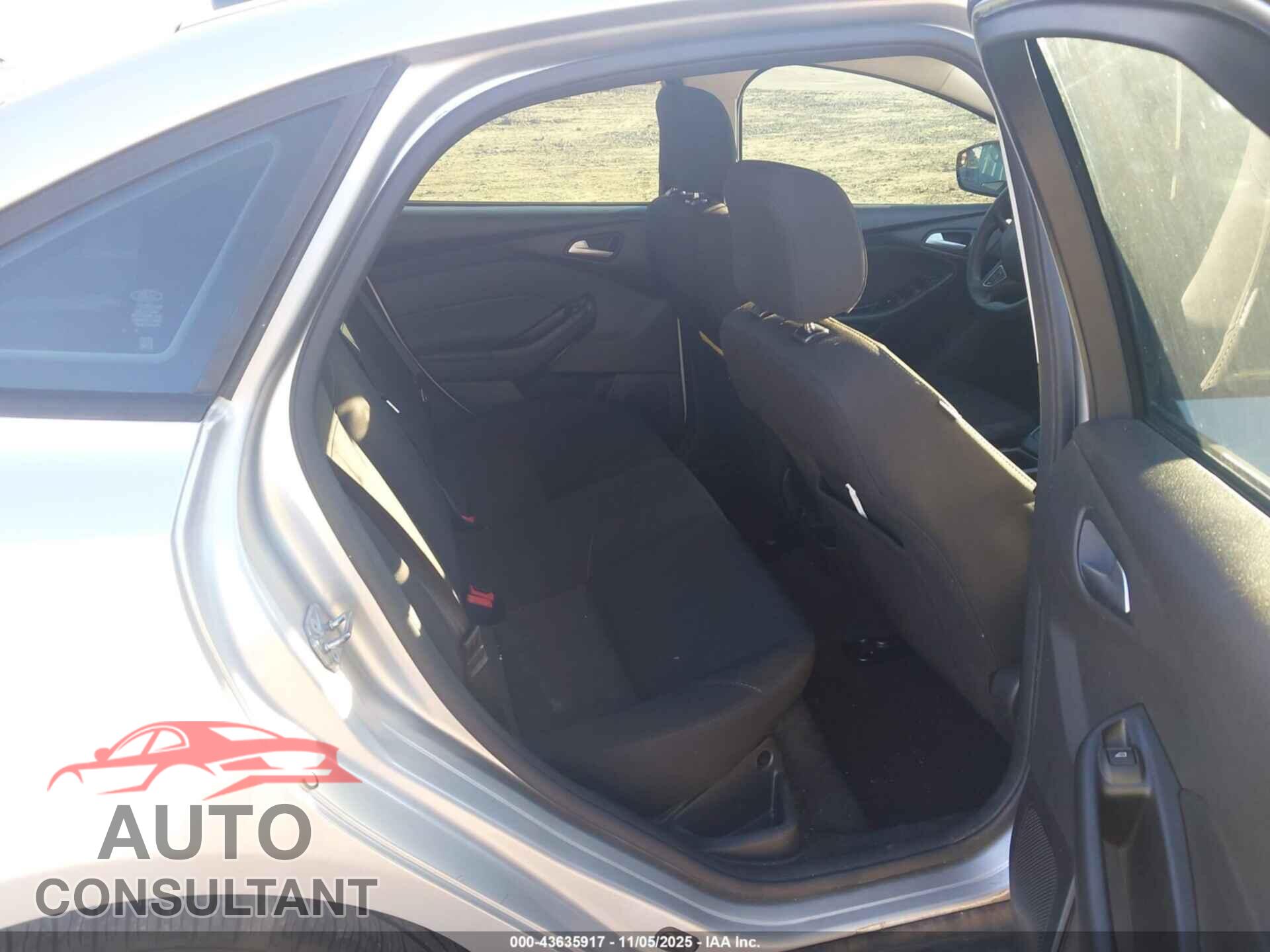FORD FOCUS 2017 - 1FADP3FE3HL274794