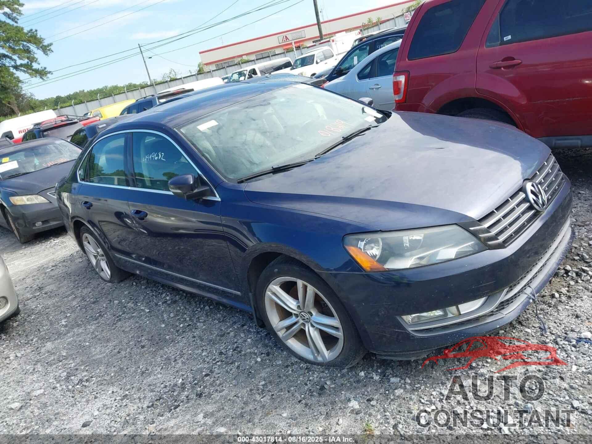 VOLKSWAGEN PASSAT 2013 - 1VWCN7A35DC018219