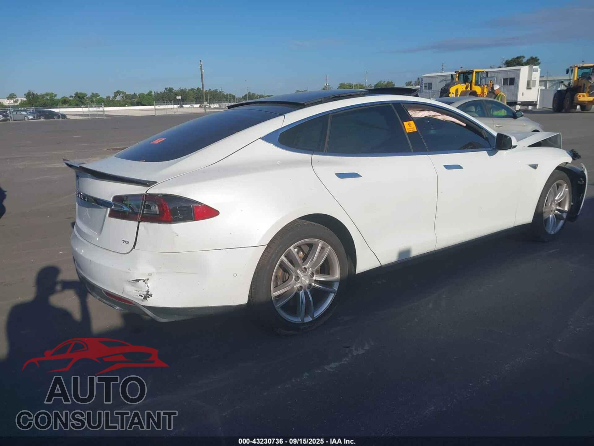TESLA MODEL S 2016 - 5YJSA1E15GF130672