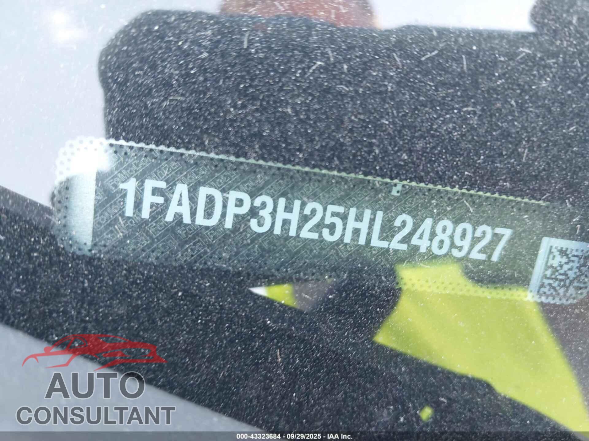 FORD FOCUS 2017 - 1FADP3H25HL248927