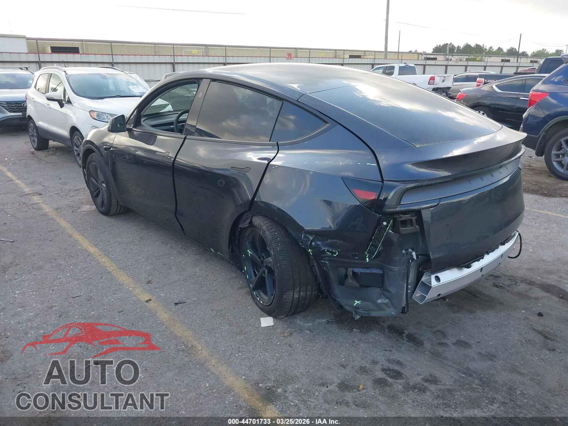 TESLA MODEL Y 2026 - 7SAYGDEDXTA492821