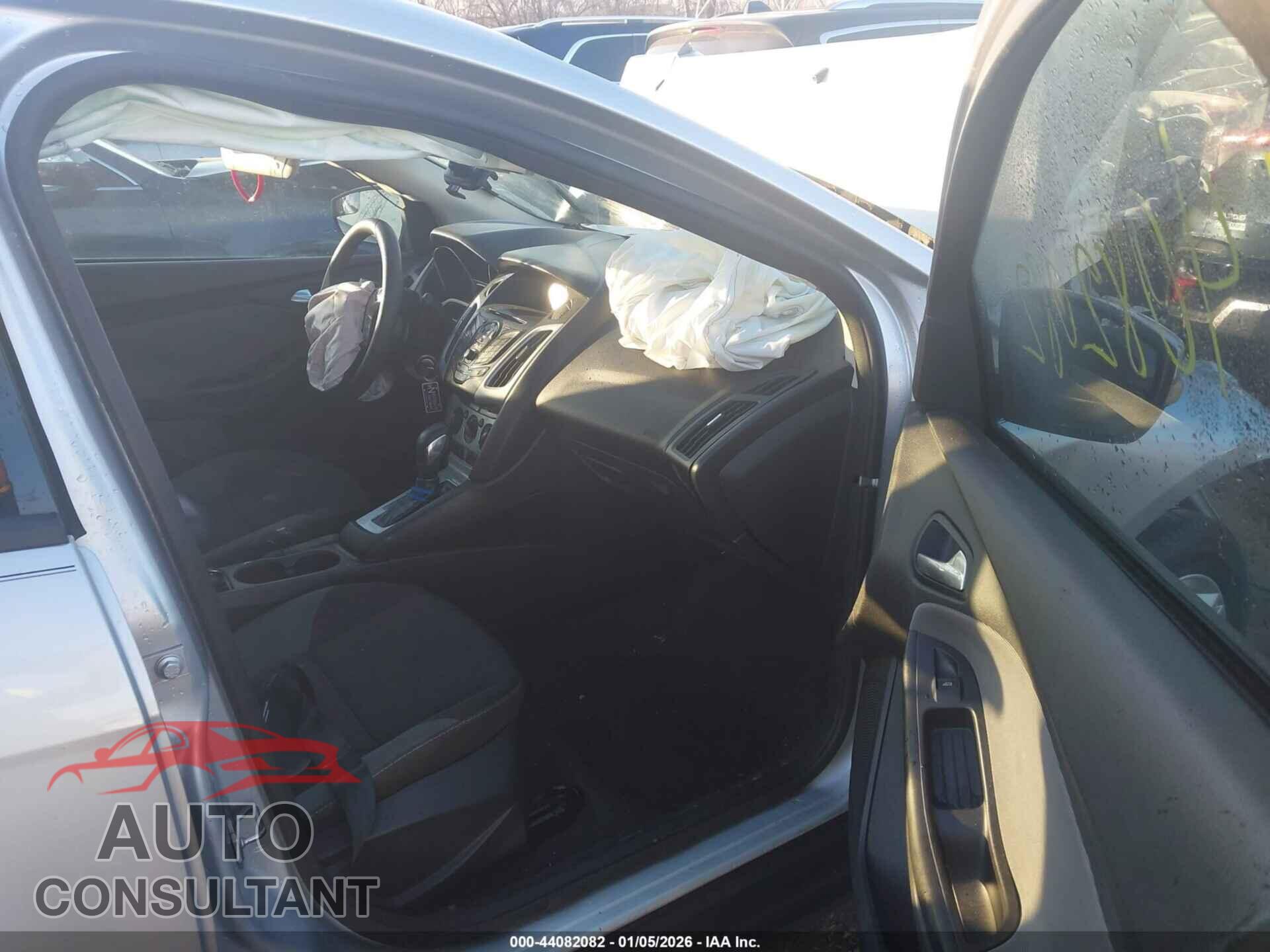 FORD FOCUS 2013 - 1FADP3F2XDL157603