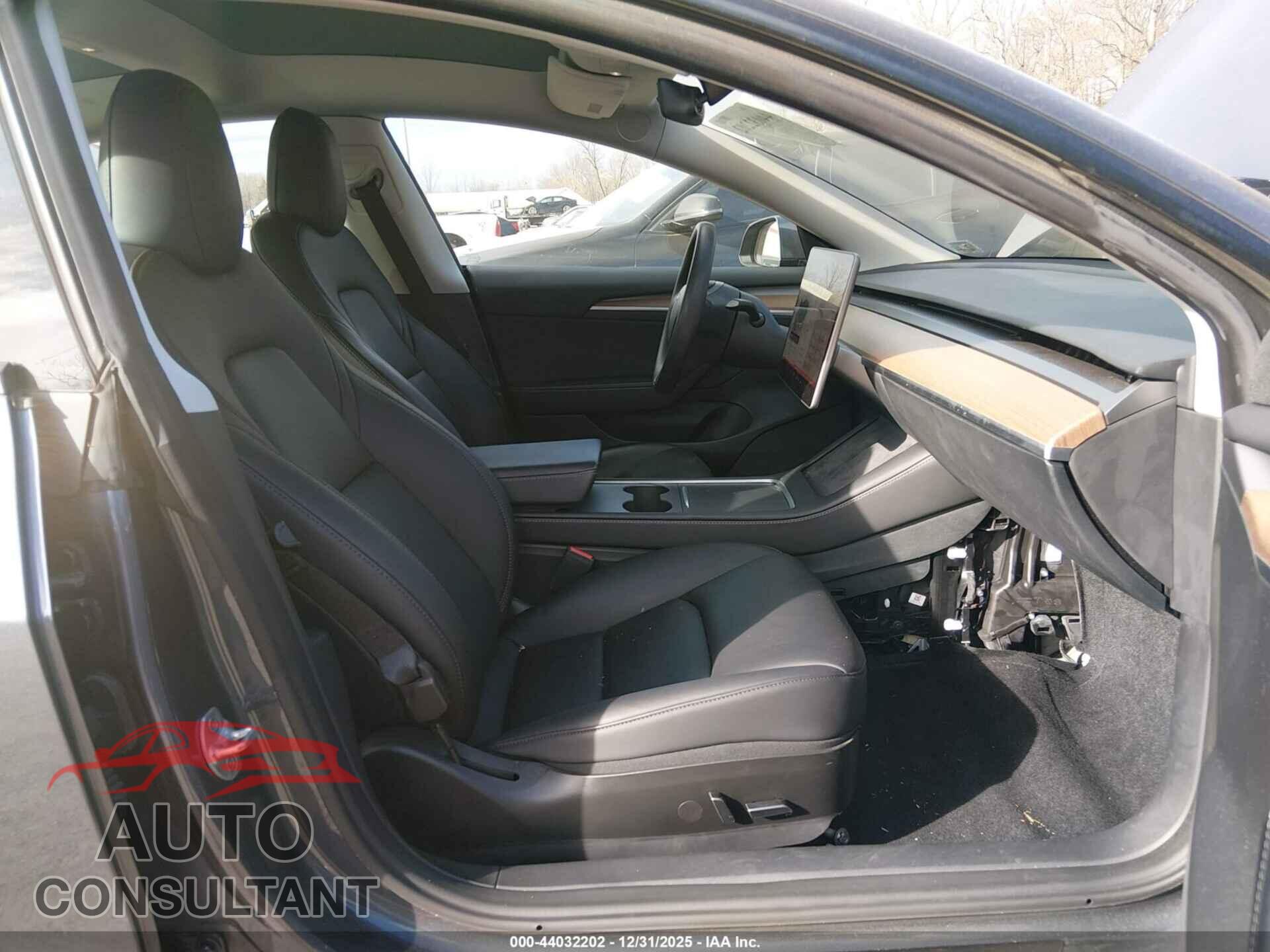TESLA MODEL 3 2023 - 5YJ3E1EA3PF435287