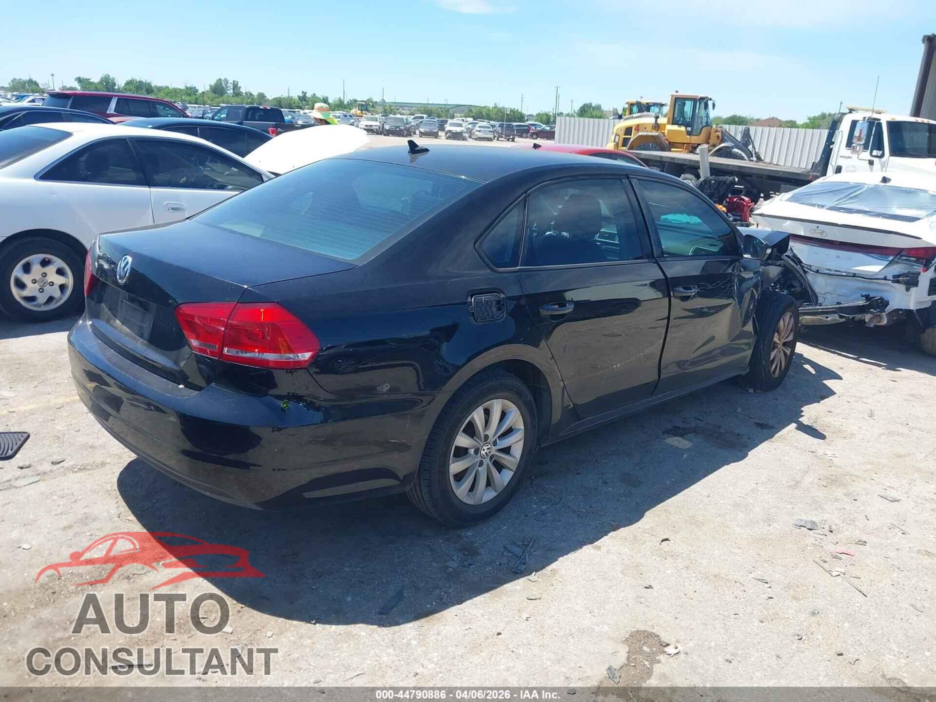VOLKSWAGEN PASSAT 2014 - 1VWAH7A38EC004900
