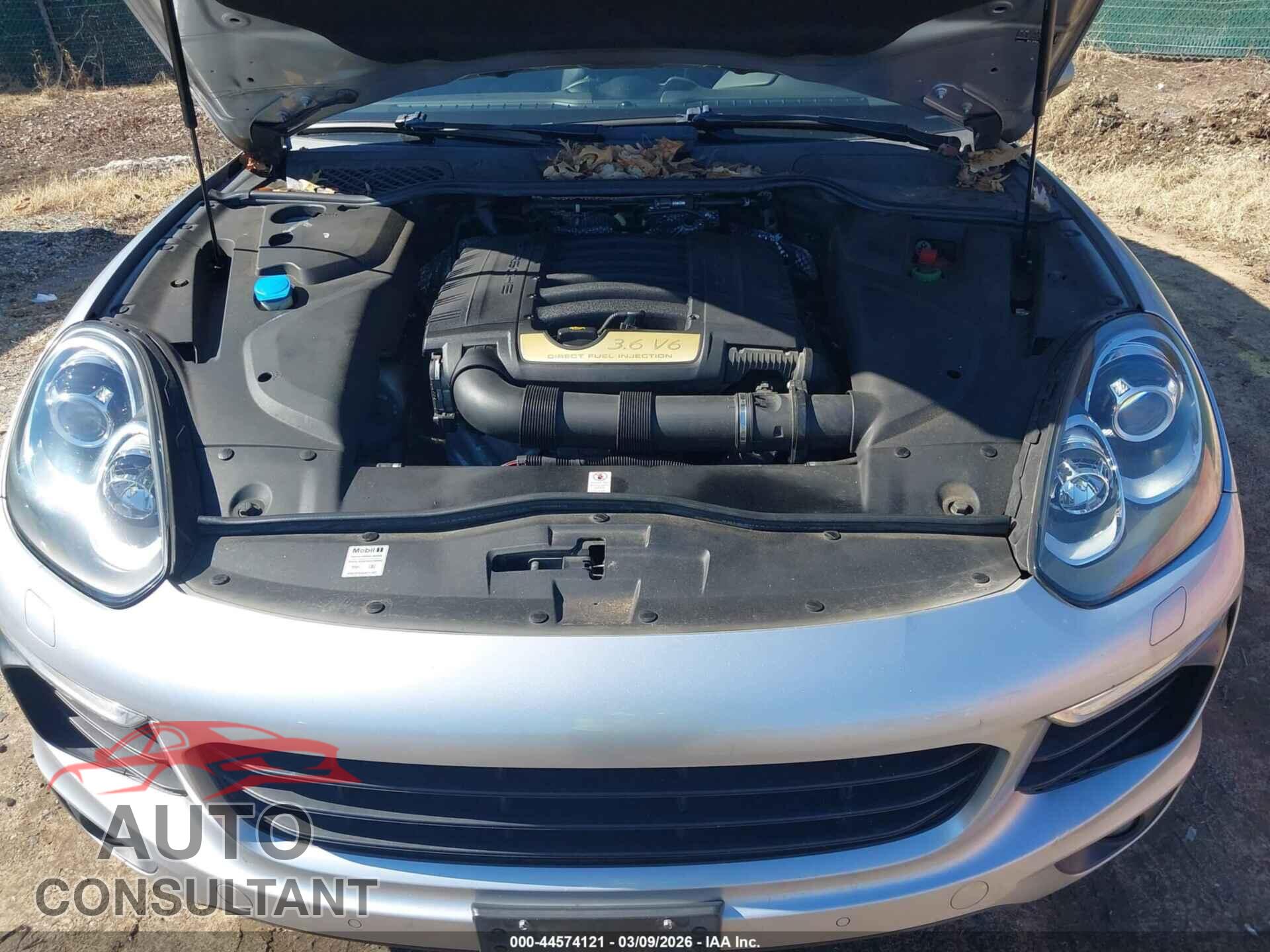 PORSCHE CAYENNE 2017 - WP1AA2A23HKA84228