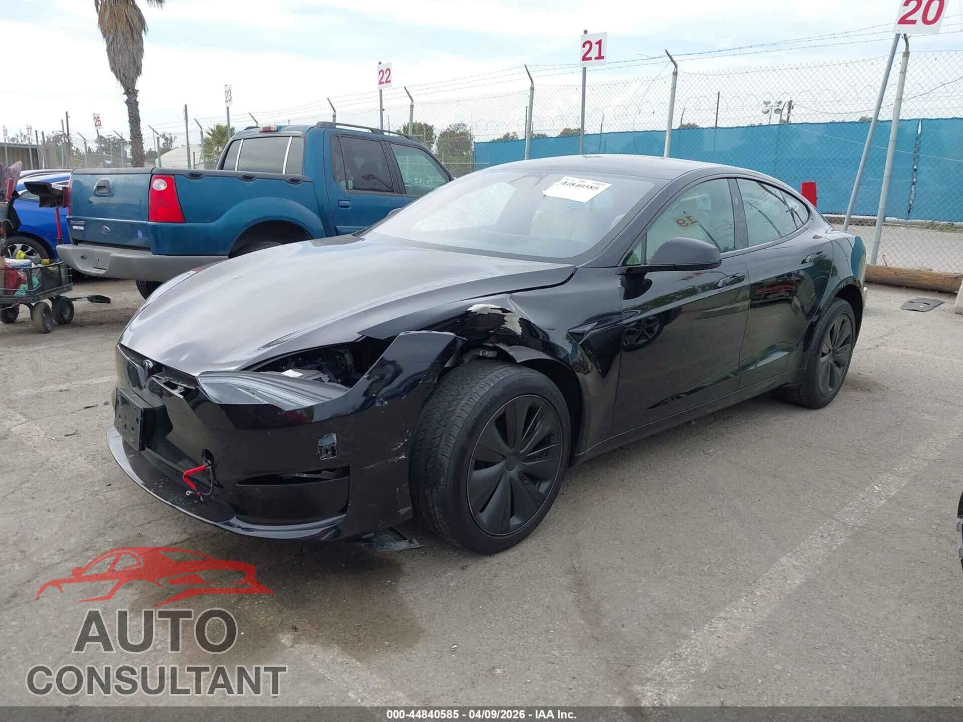TESLA MODEL S 2023 - 5YJSA1E51PF525614