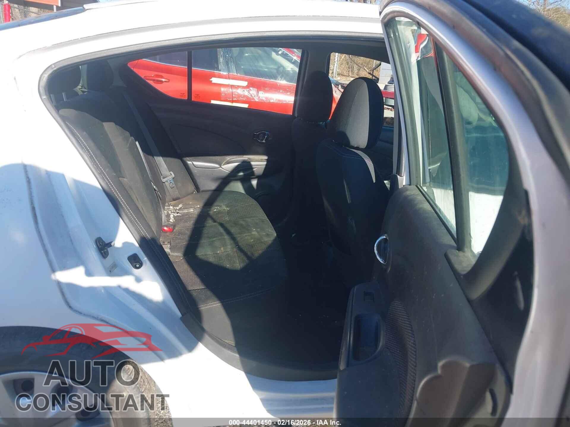 NISSAN VERSA 2019 - 3N1CN7AP3KL843265