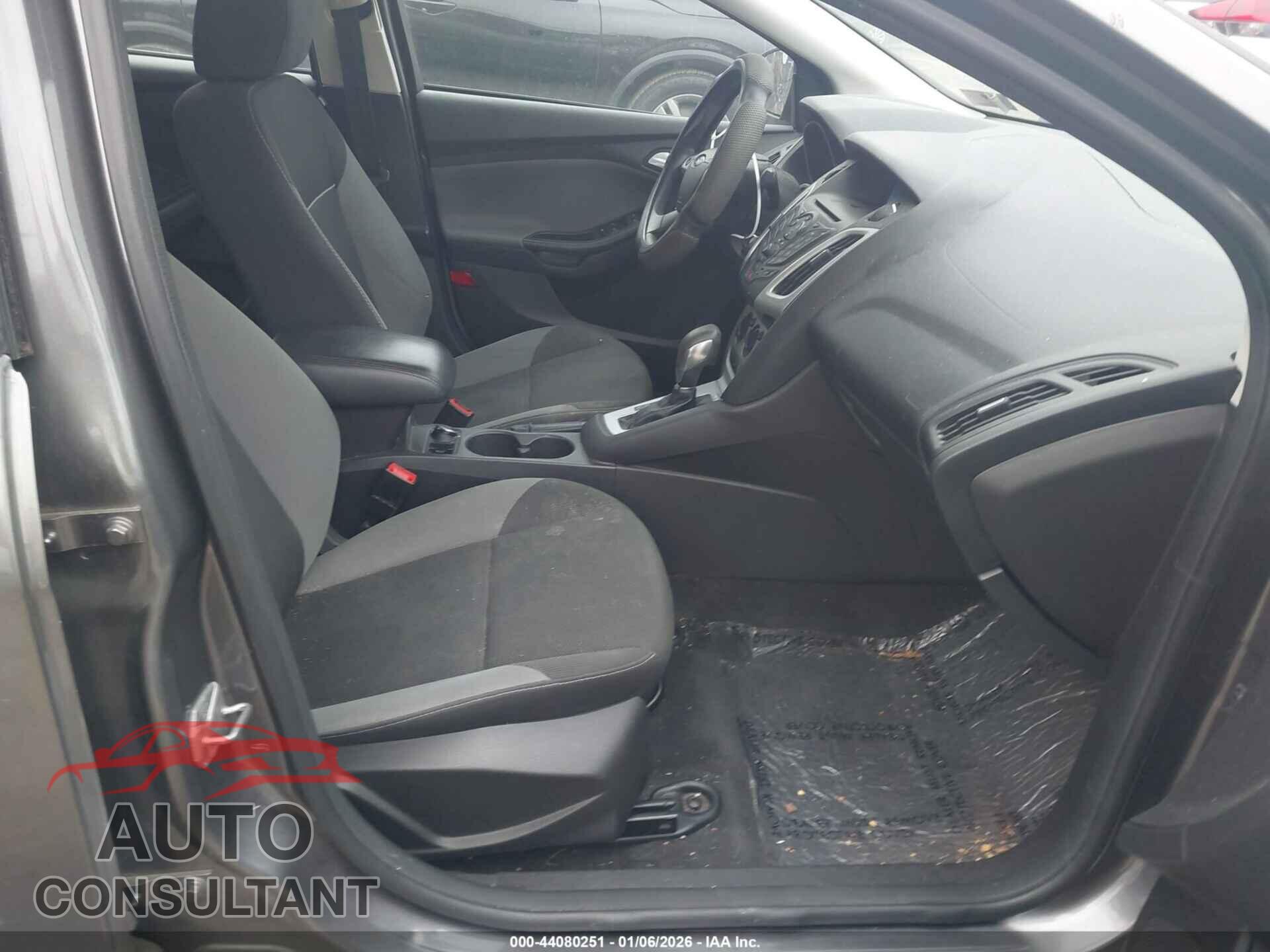 FORD FOCUS 2014 - 1FADP3F29EL180792