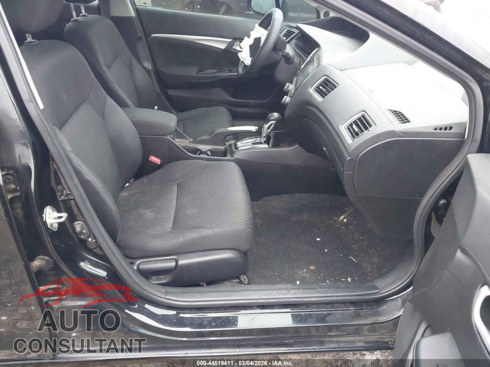 HONDA CIVIC 2015 - 19XFB2F80FE001033