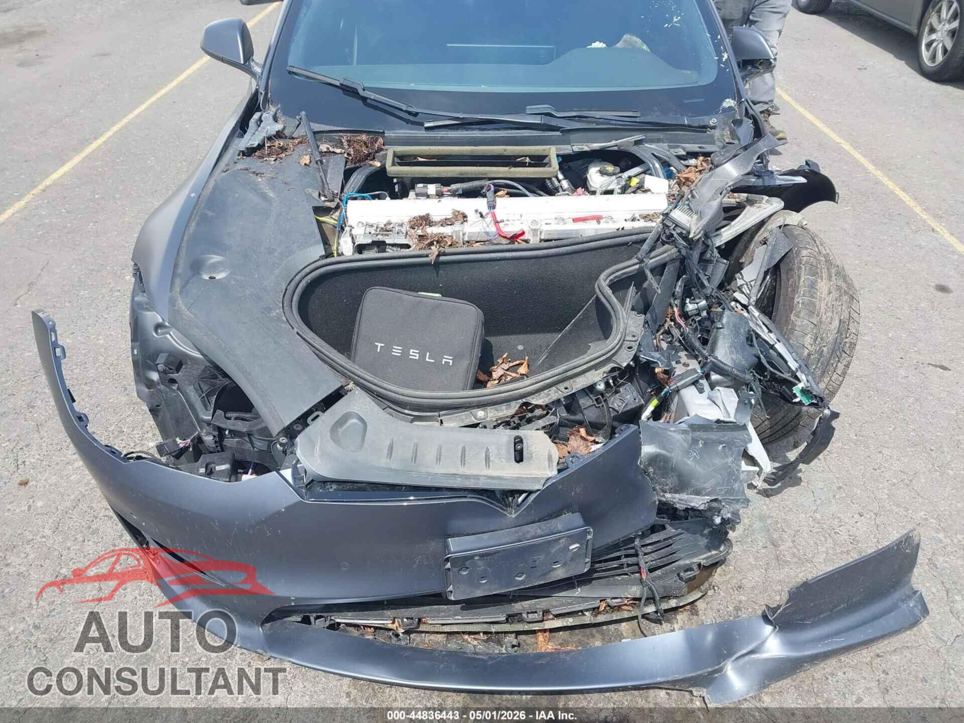 TESLA MODEL S 2022 - 5YJSA1E59NF475686