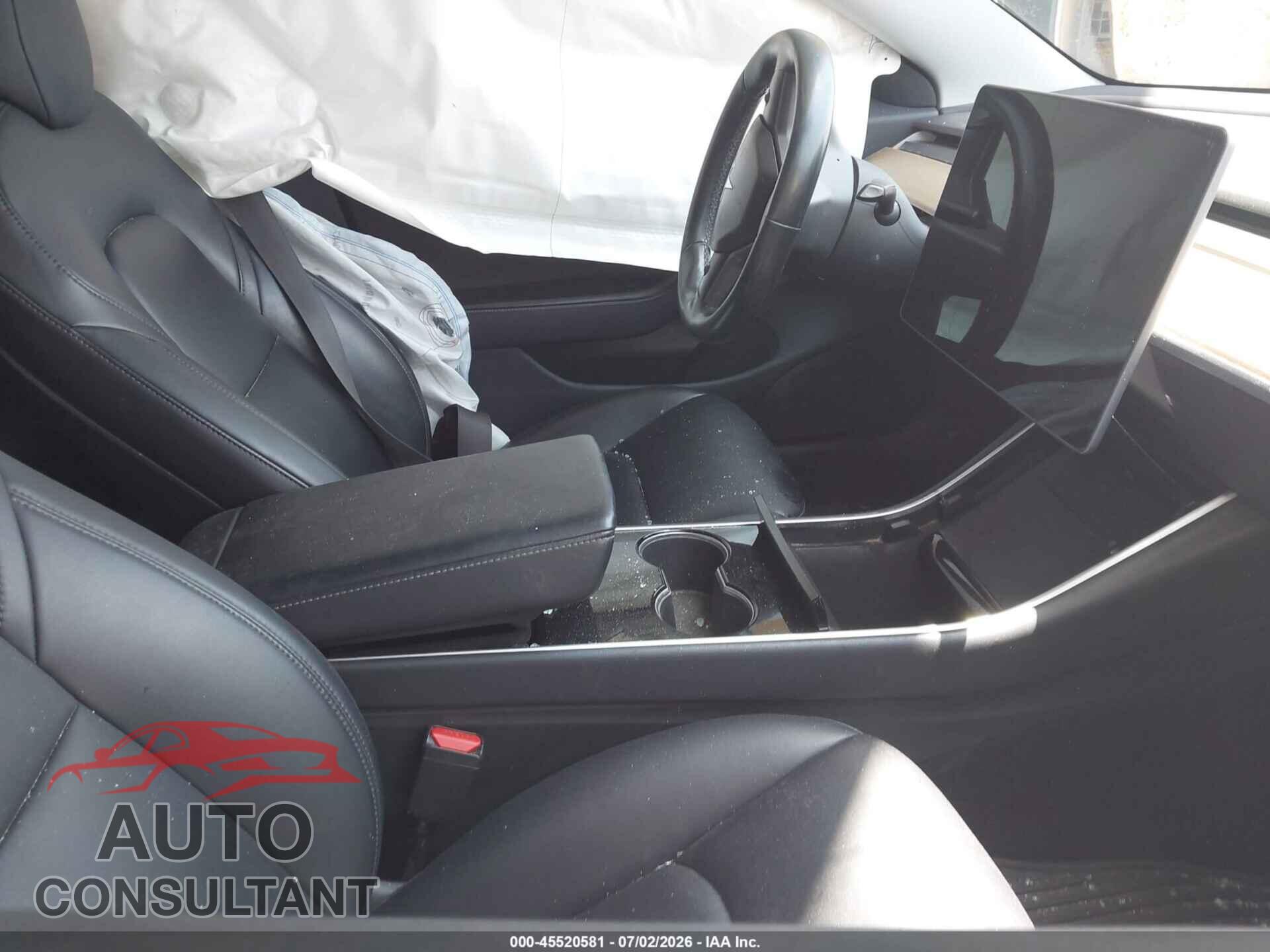 TESLA MODEL 3 2018 - 5YJ3E1EA4JF032135