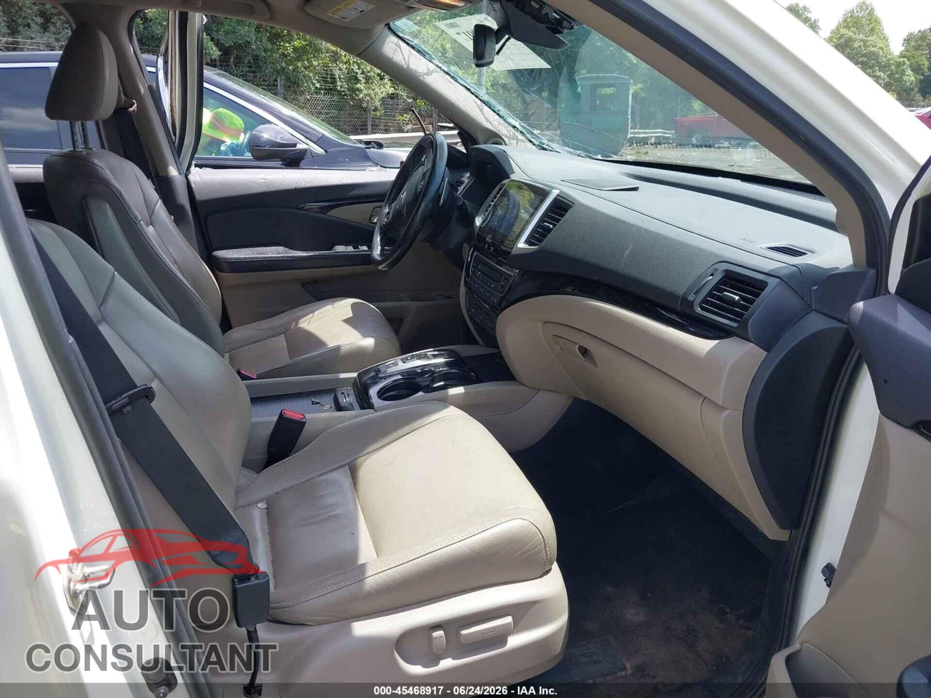 HONDA PILOT 2017 - 5FNYF6H91HB021394