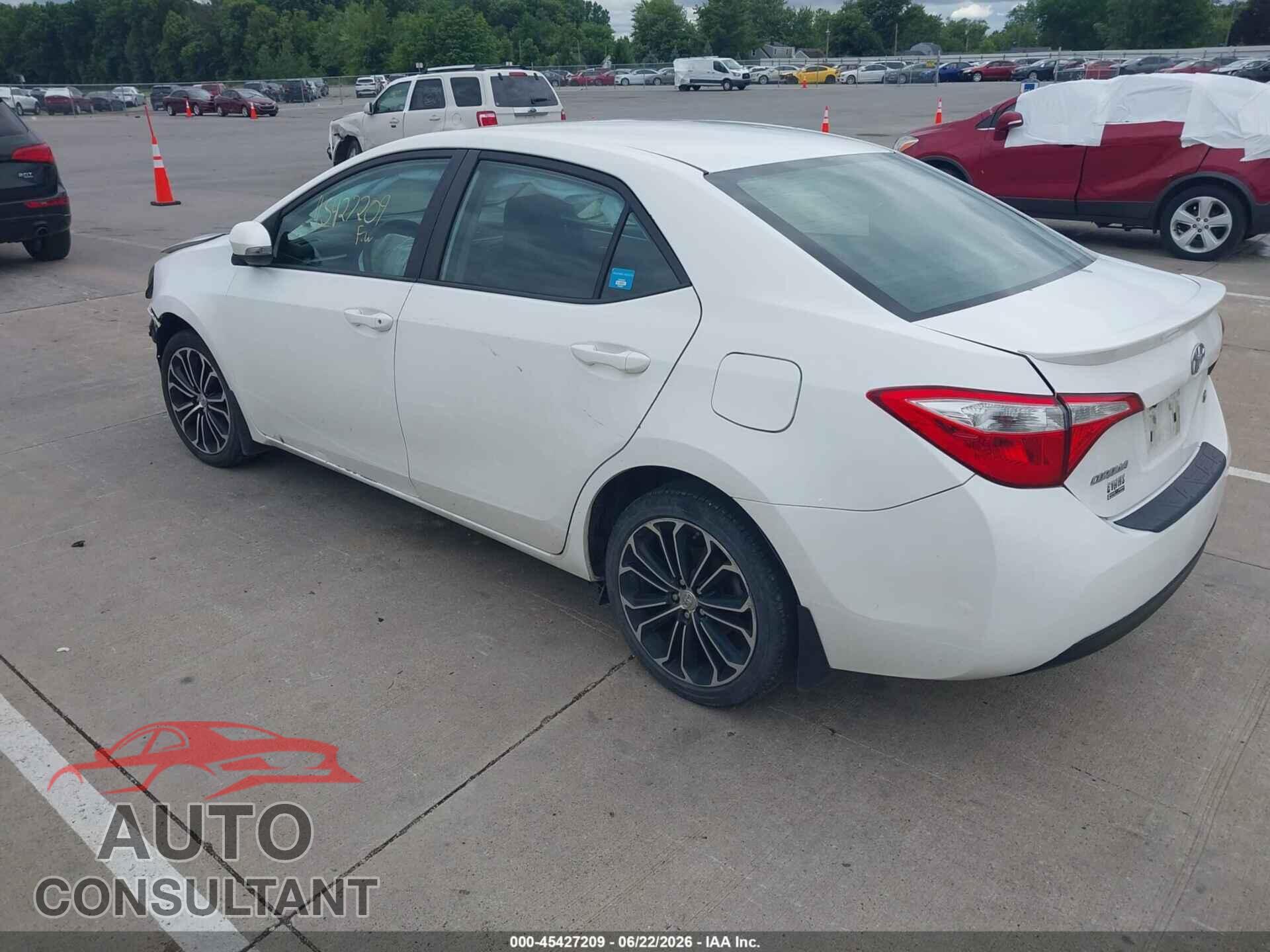 TOYOTA COROLLA 2015 - 5YFBURHE2FP230316