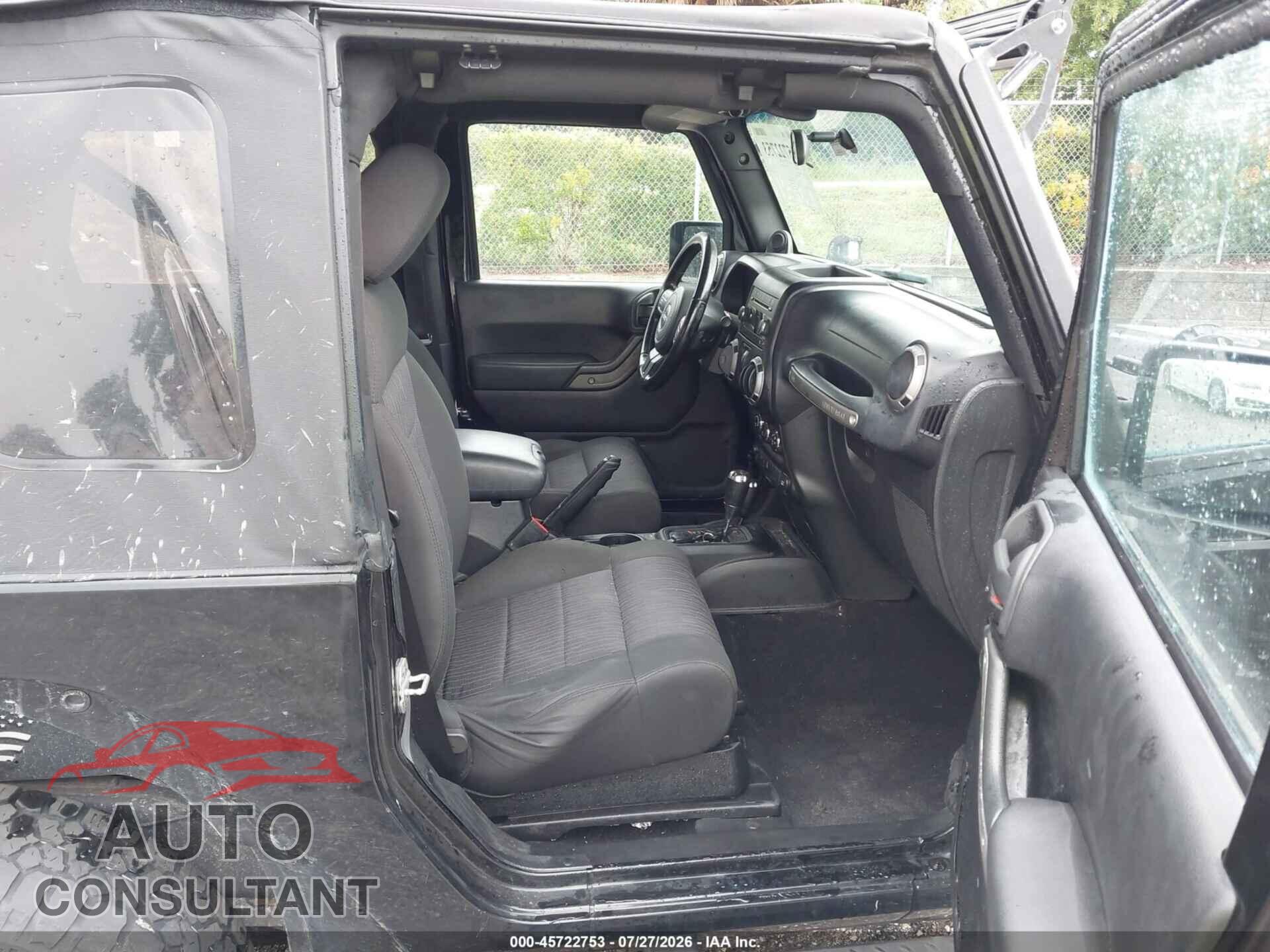 JEEP WRANGLER 2011 - 1J4AA2D12BL579570