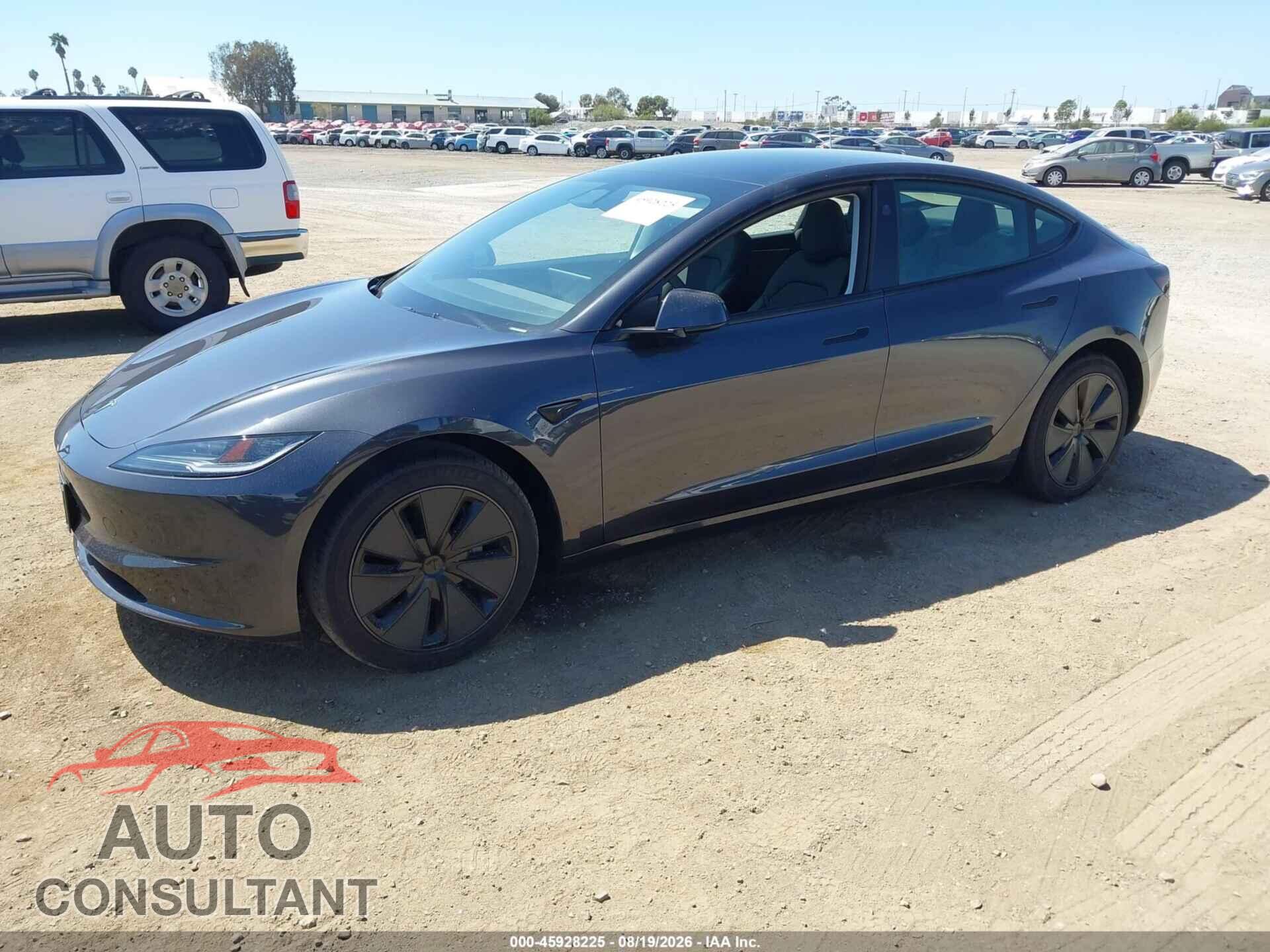TESLA MODEL 3 2025 - 5YJ3E1EA5SF030749