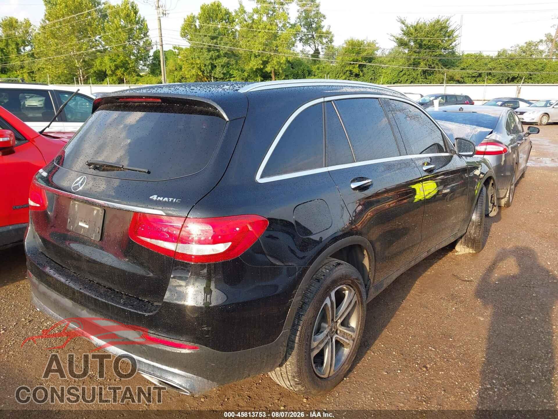 MERCEDES-BENZ GLC 300 2019 - WDC0G4KB9KV163473