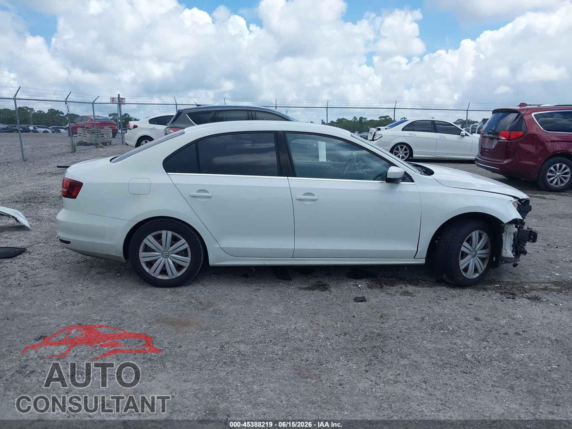 VOLKSWAGEN JETTA 2017 - 3VW2B7AJ9HM251785