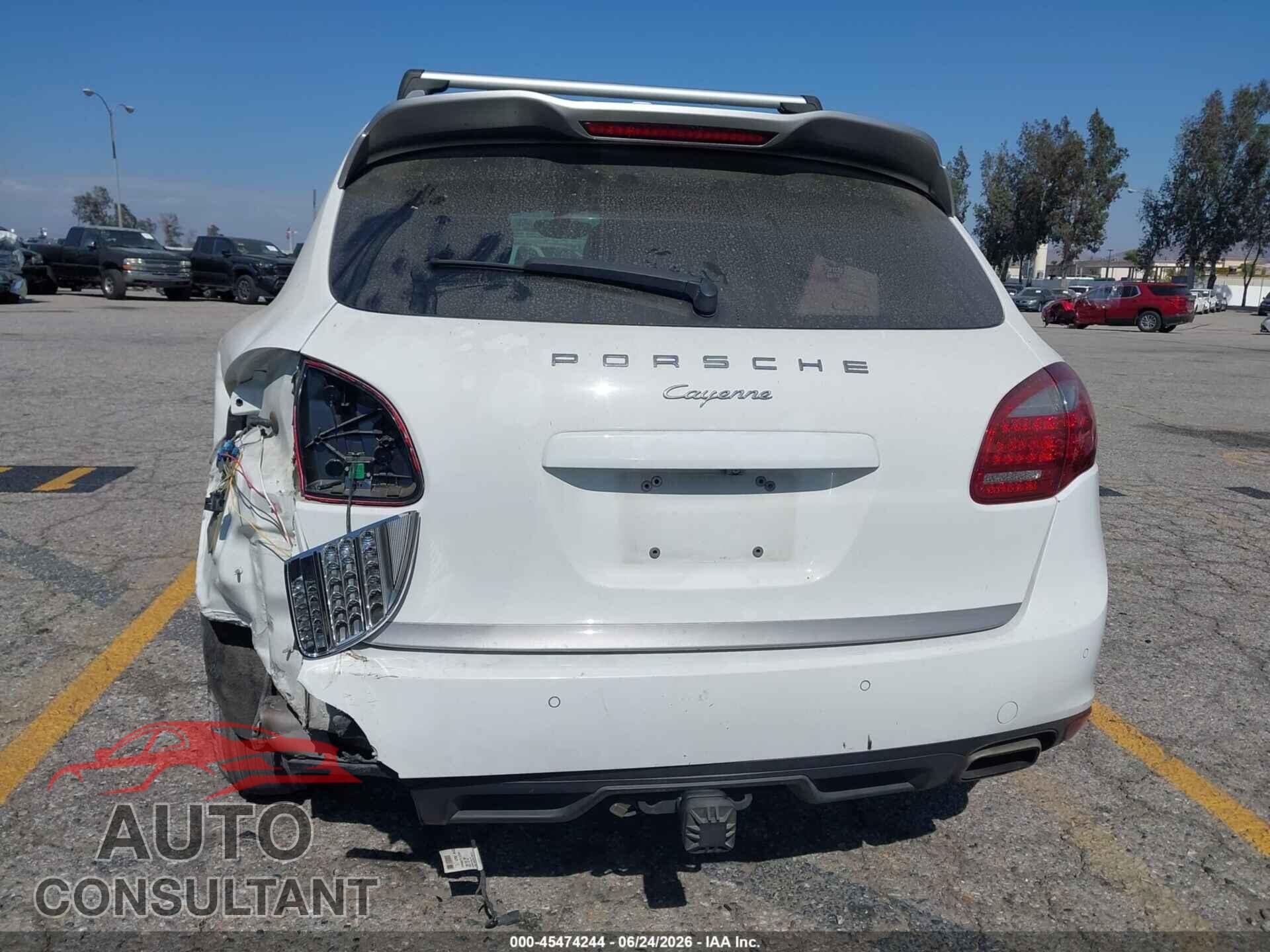 PORSCHE CAYENNE 2014 - WP1AA2A21ELA08528