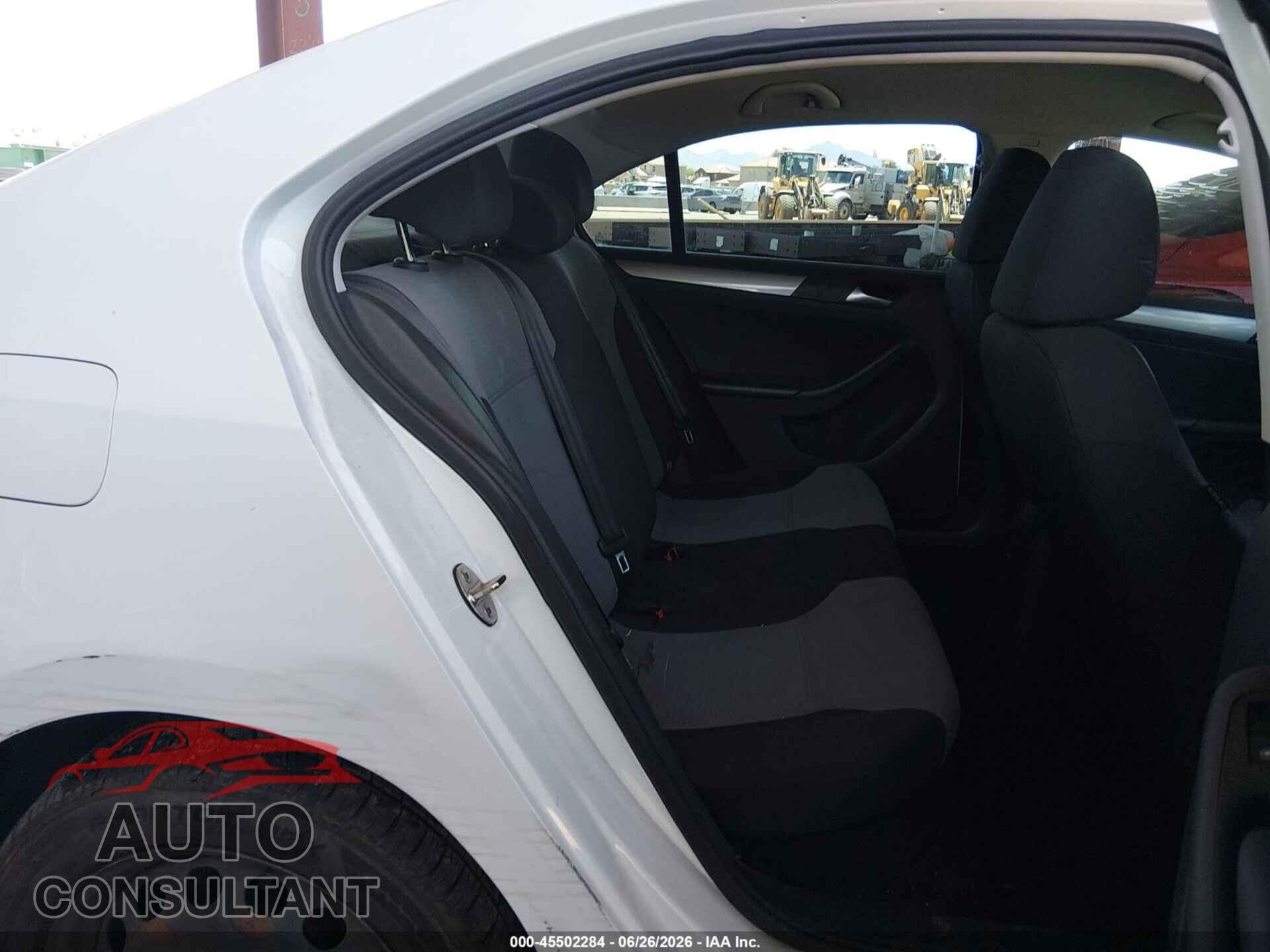 VOLKSWAGEN JETTA 2017 - 3VW2B7AJ9HM399869