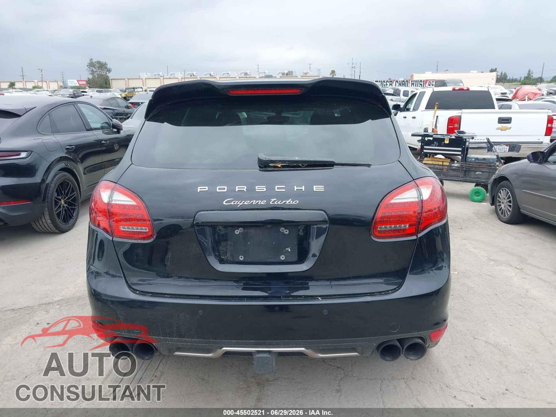 PORSCHE CAYENNE 2012 - WP1AC2A25CLA84471