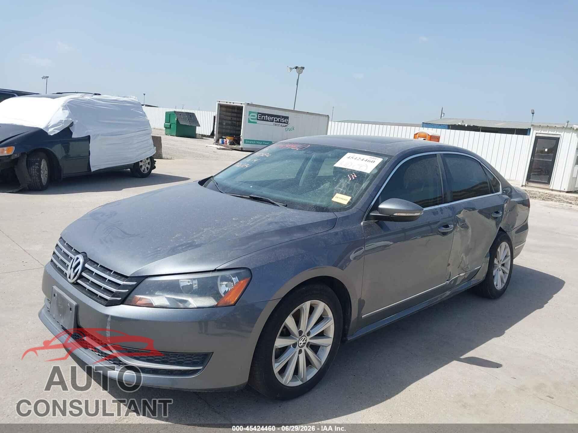 VOLKSWAGEN PASSAT 2012 - 1VWCP7A39CC026784