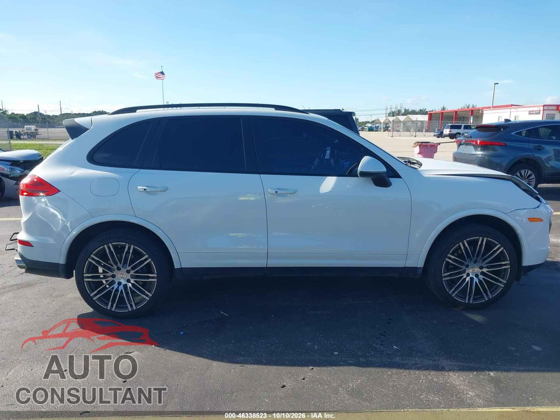PORSCHE CAYENNE 2017 - WP1AA2A22HKA82731