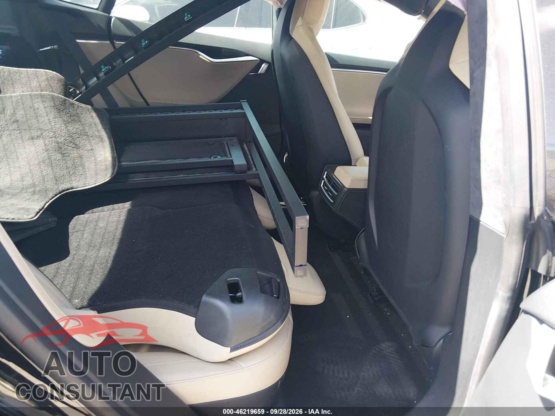 TESLA MODEL S 2015 - 5YJSA1H15FF090958