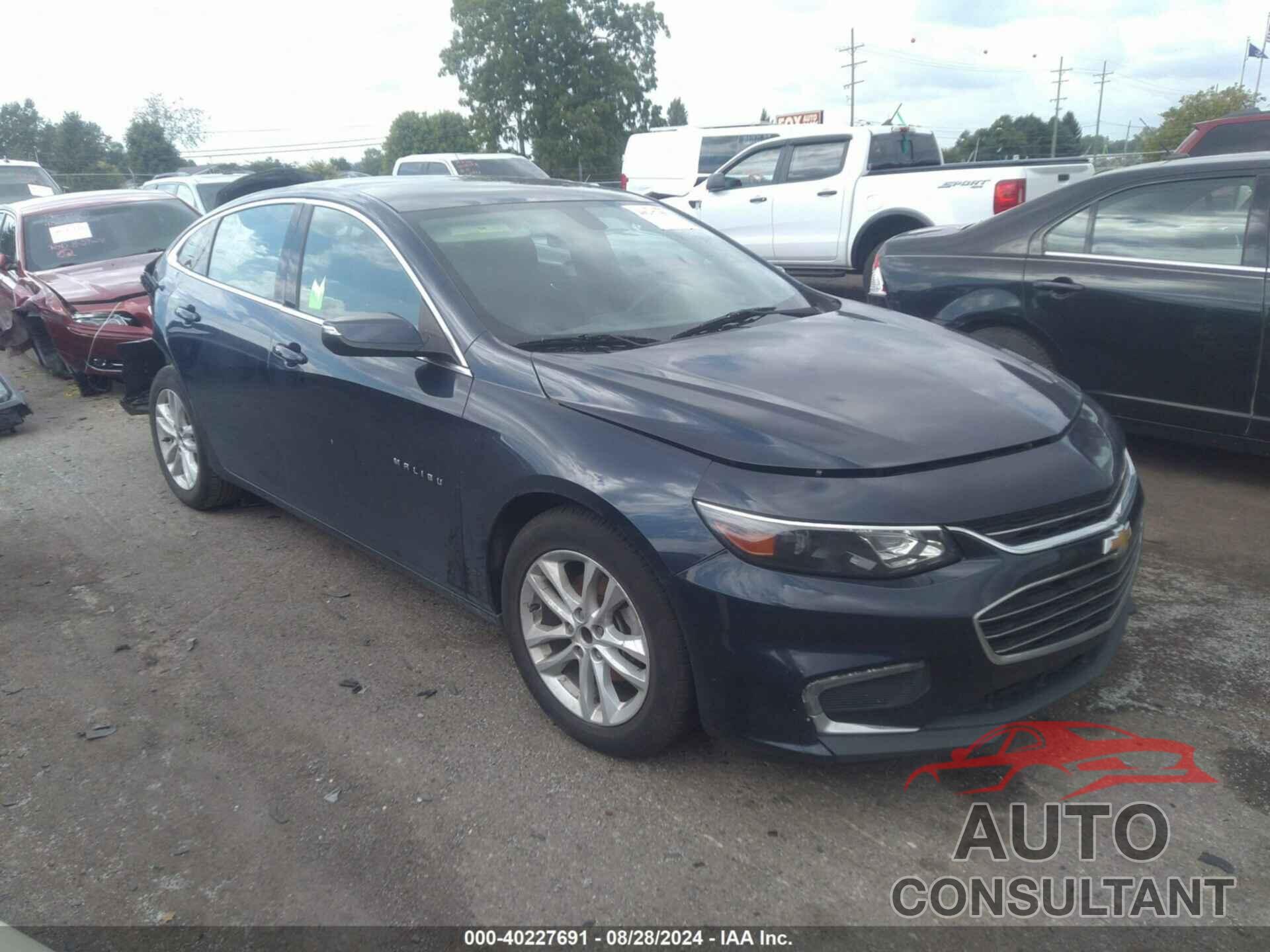 CHEVROLET MALIBU 2017 - 1G1ZE5ST0HF105782