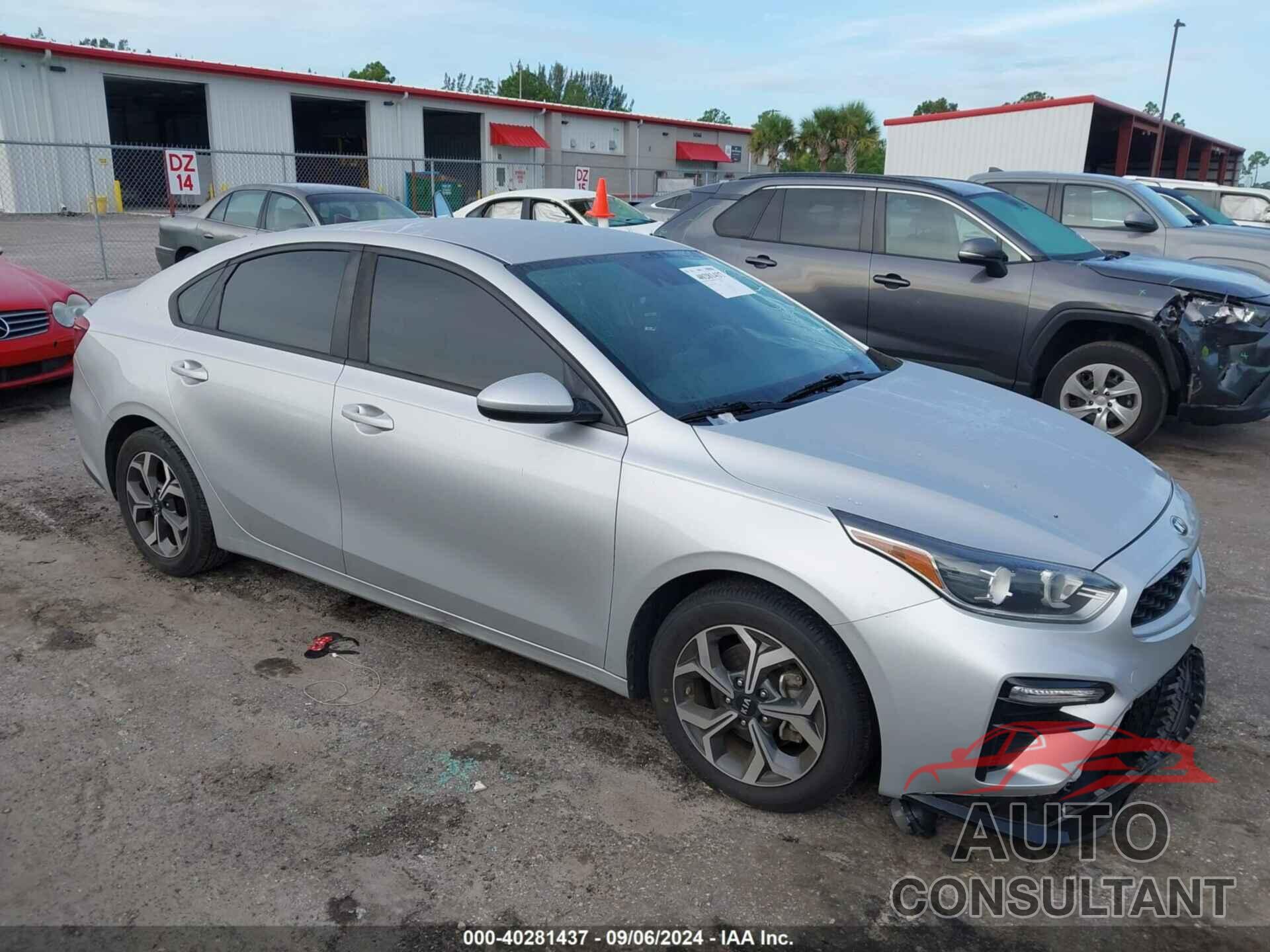 KIA FORTE 2019 - 3KPF24AD1KE086698