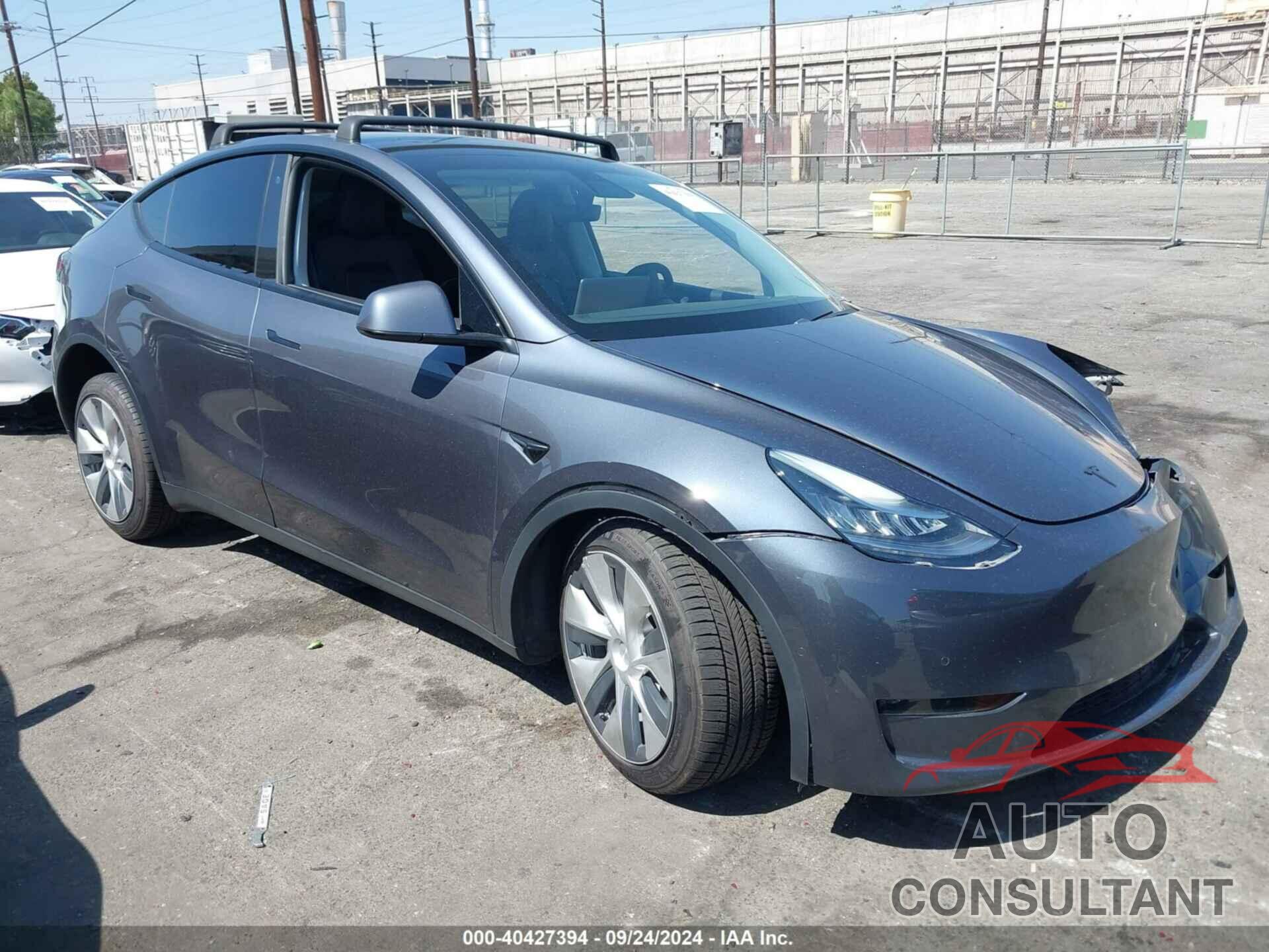 TESLA MODEL Y 2020 - 5YJYGDEE2LF050897