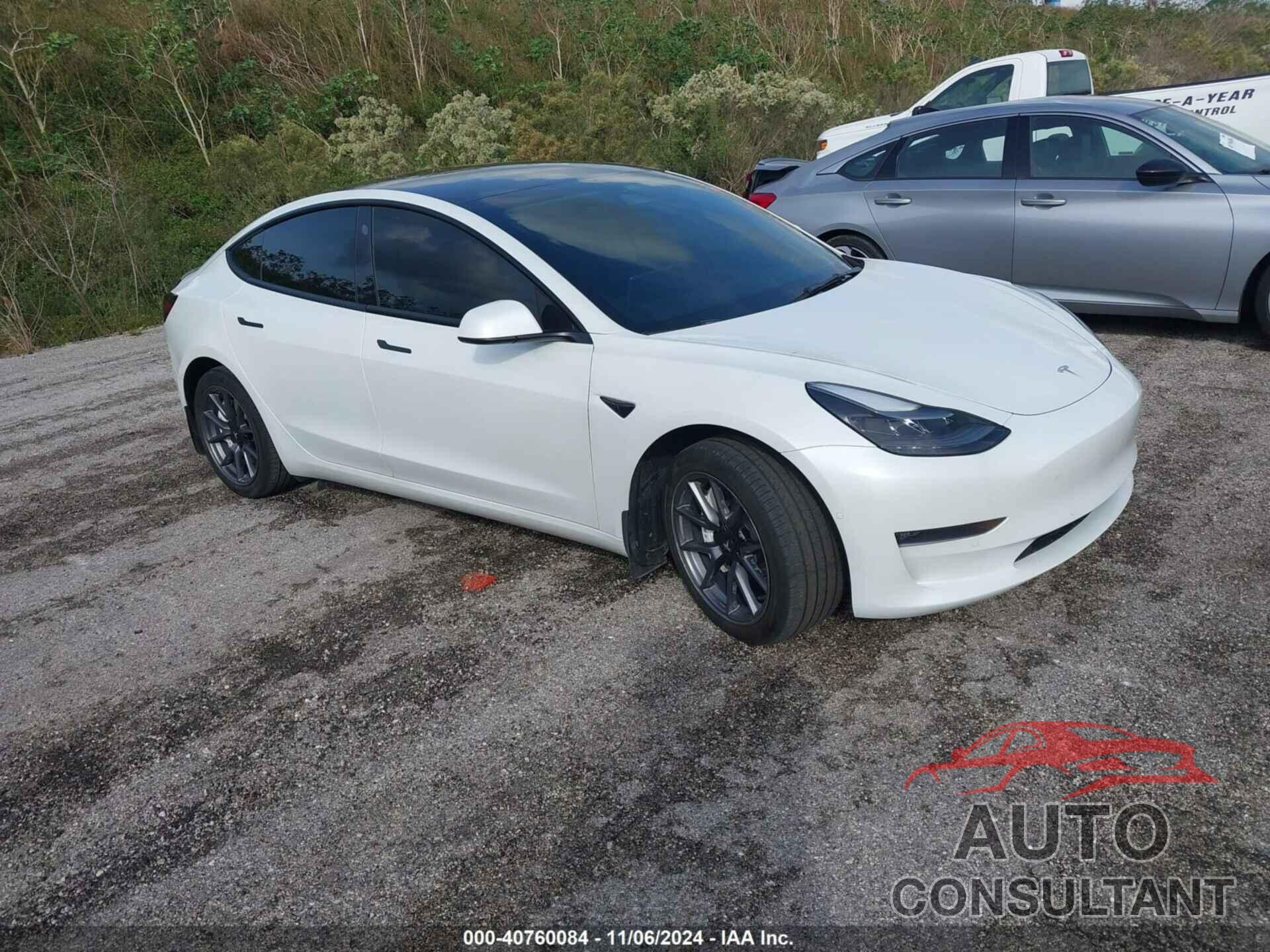 TESLA MODEL 3 2022 - 5YJ3E1EB9NF310011