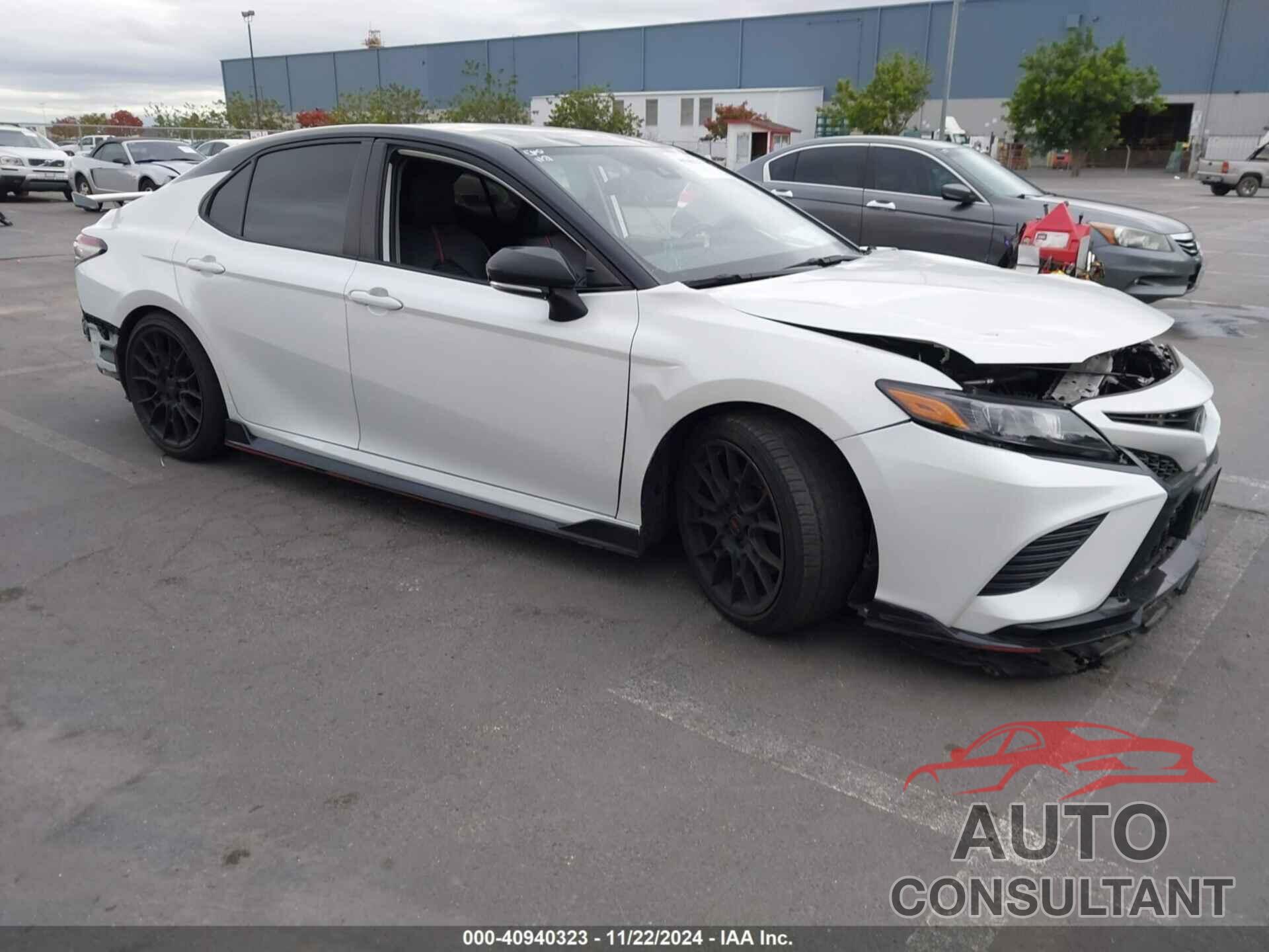 TOYOTA CAMRY 2022 - 4T1KZ1AK6NU065418