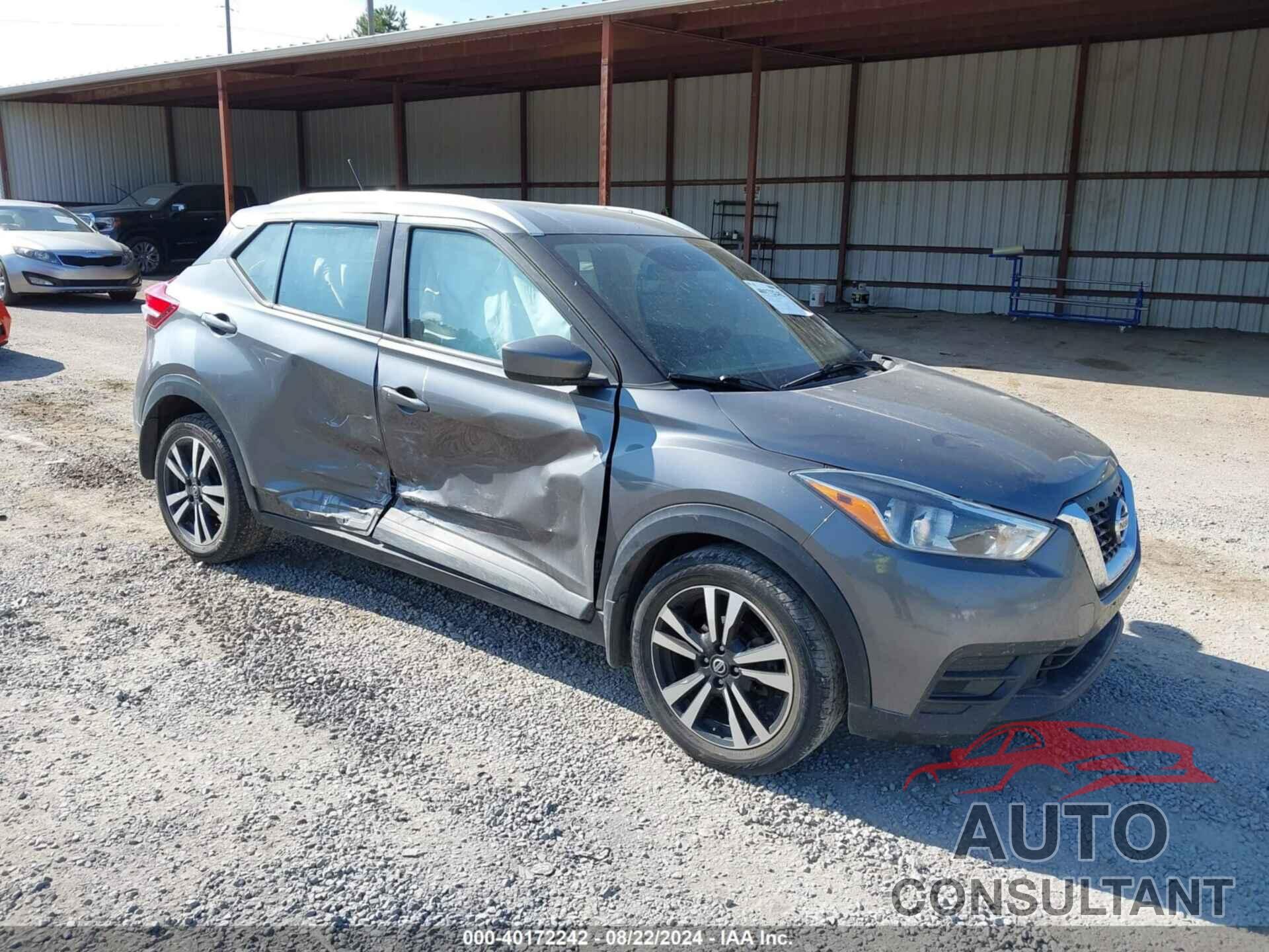 NISSAN KICKS 2018 - 3N1CP5CUXJL538569