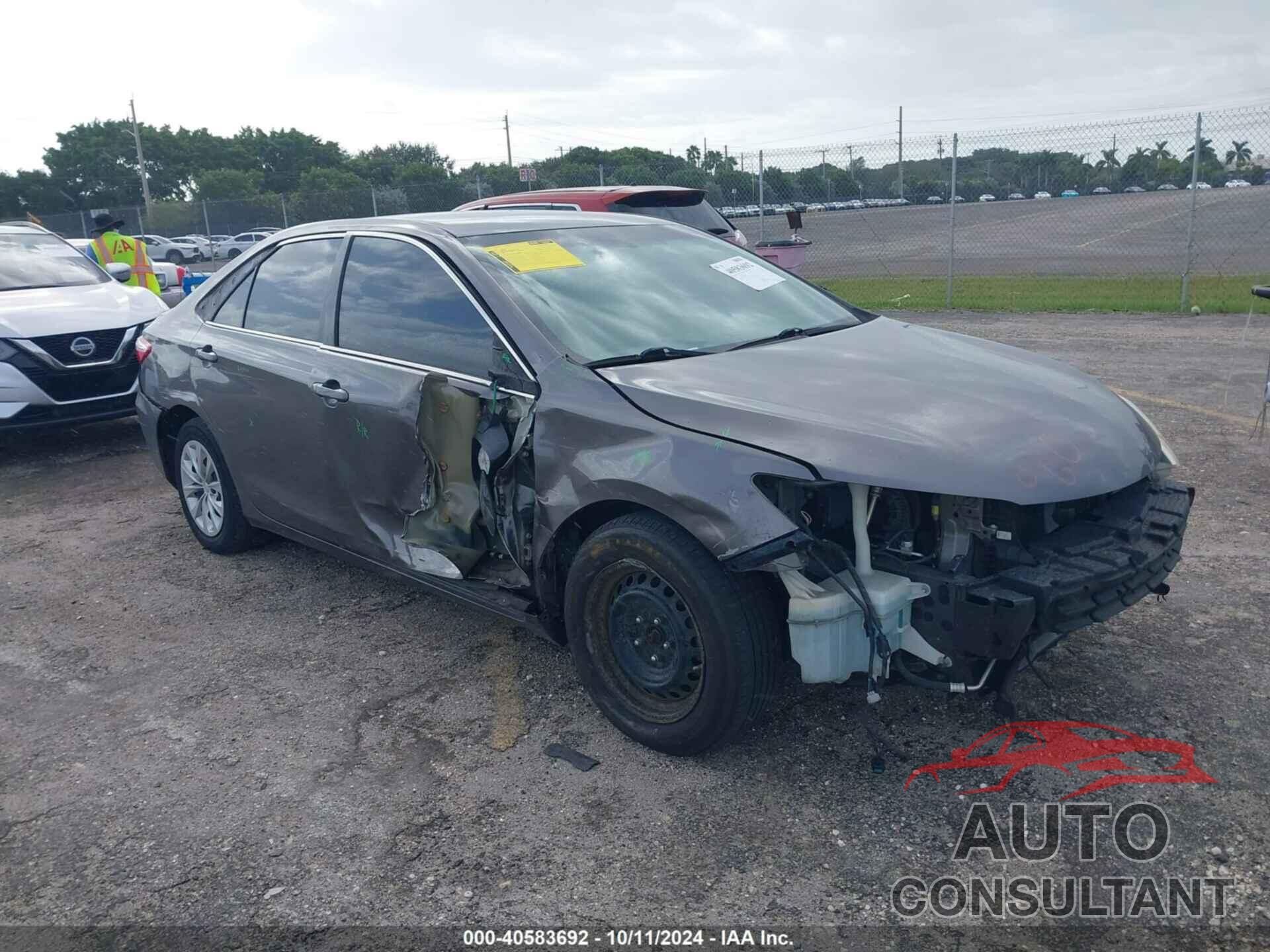 TOYOTA CAMRY 2016 - 4T4BF1FK3GR548679