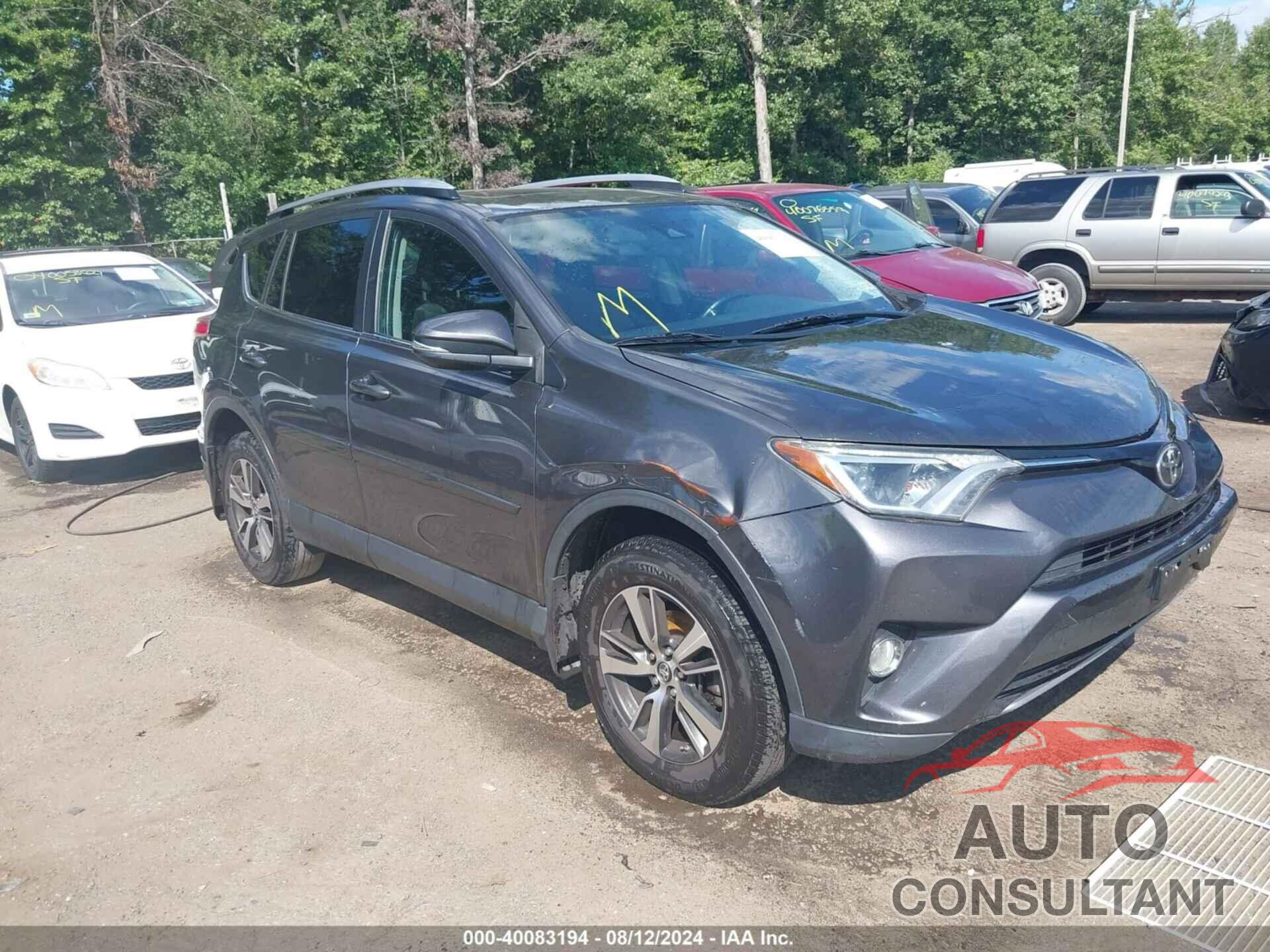 TOYOTA RAV4 2017 - JTMRFREV2HJ715835