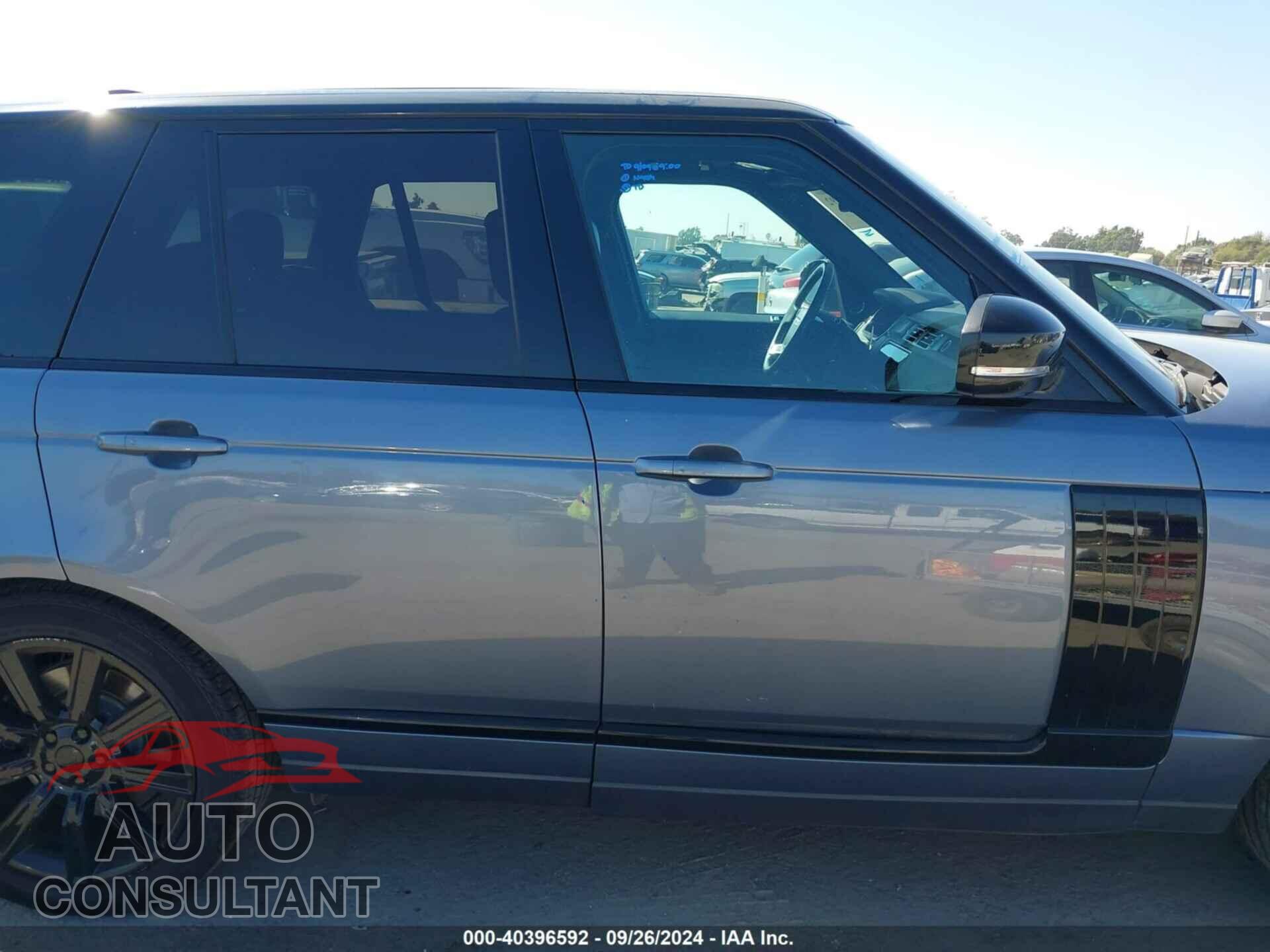 LAND ROVER RANGE ROVER 2019 - SALGS2SV7KA558043