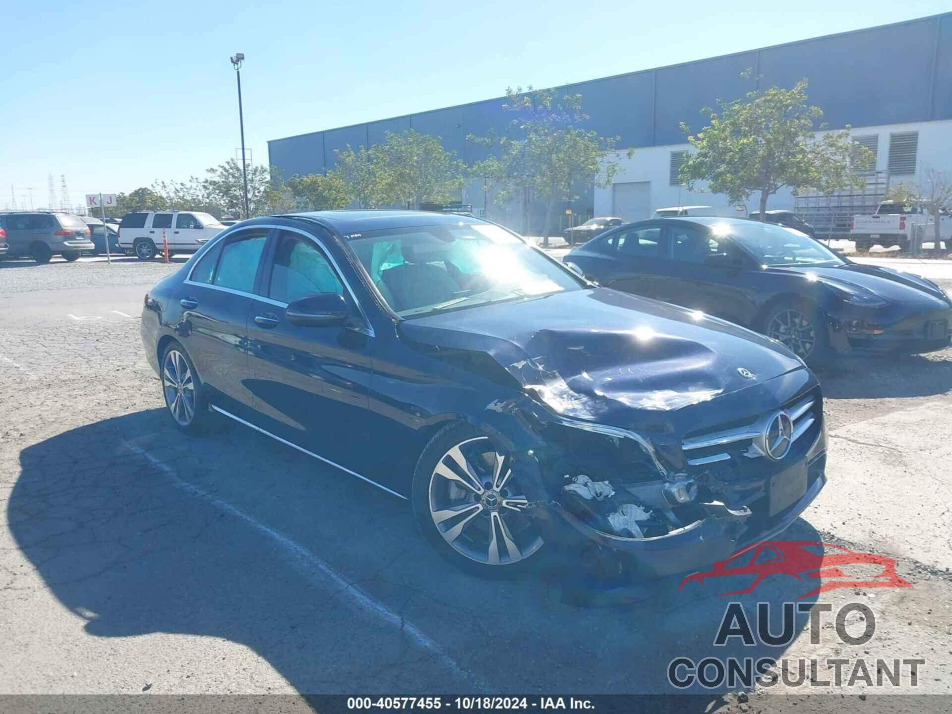 MERCEDES-BENZ C 300 2019 - 55SWF8DB1KU306761