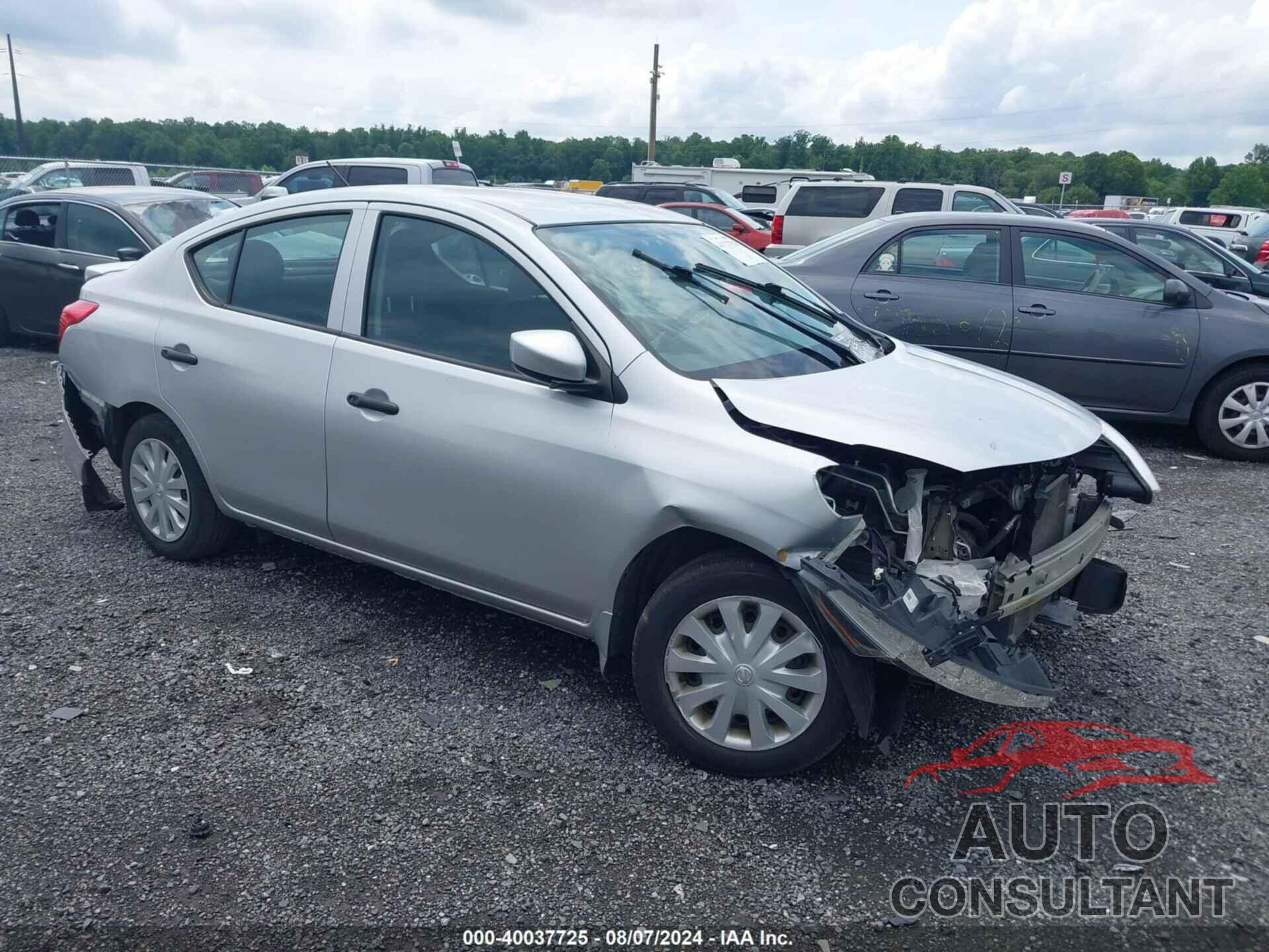 NISSAN VERSA 2018 - 3N1CN7AP1JL818119