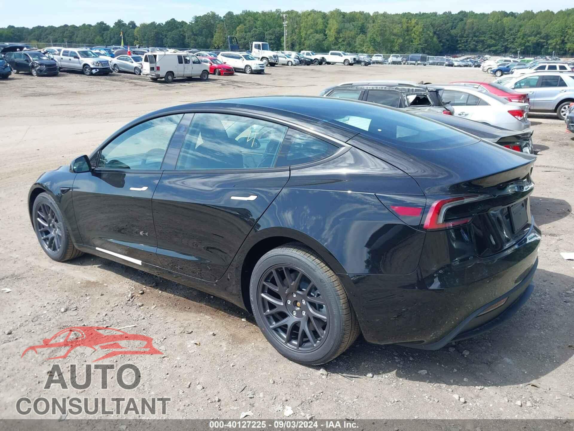 TESLA MODEL 3 2024 - 5YJ3E1EA3RF815264