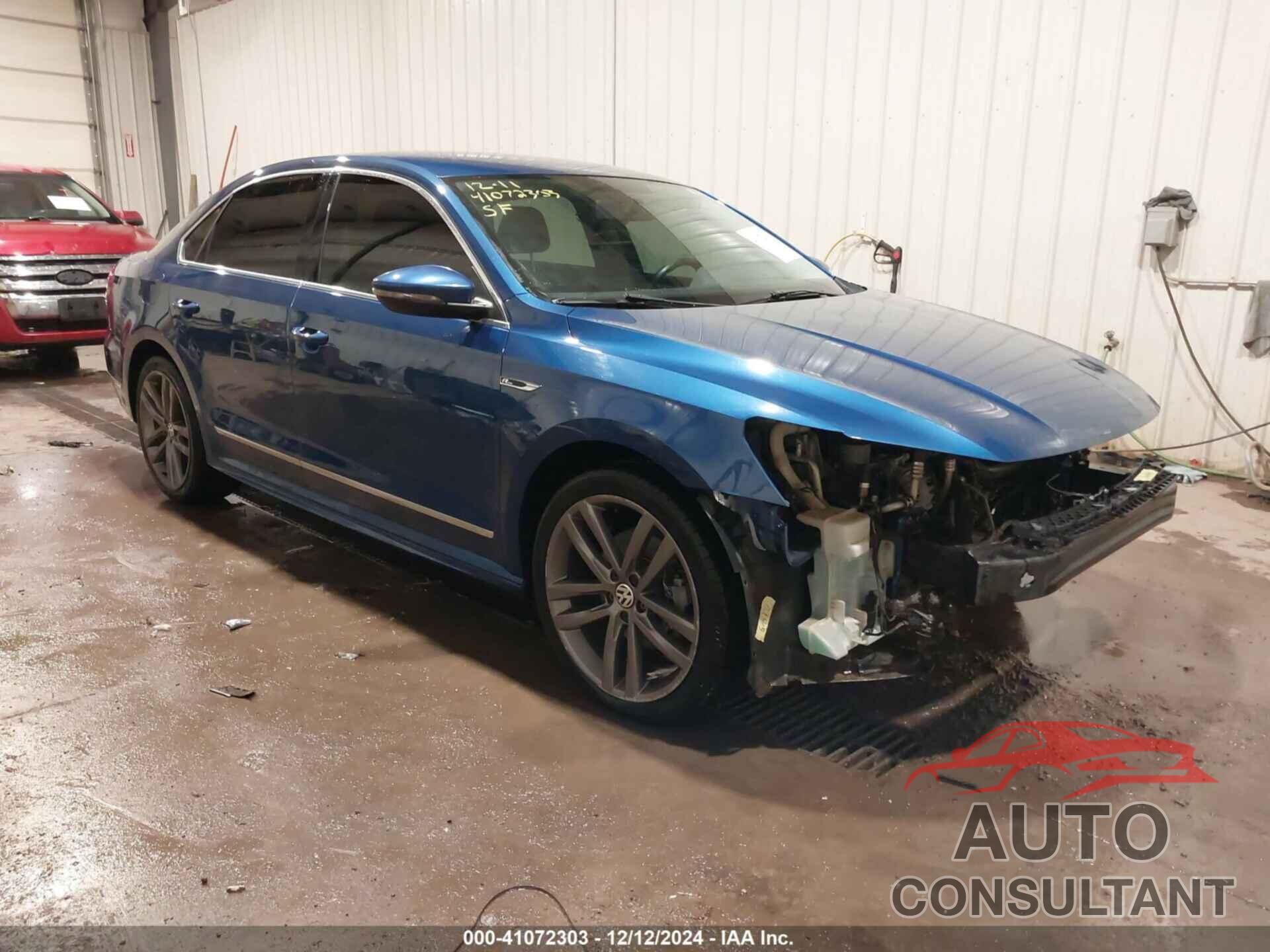 VOLKSWAGEN PASSAT 2017 - 1VWDT7A32HC063408