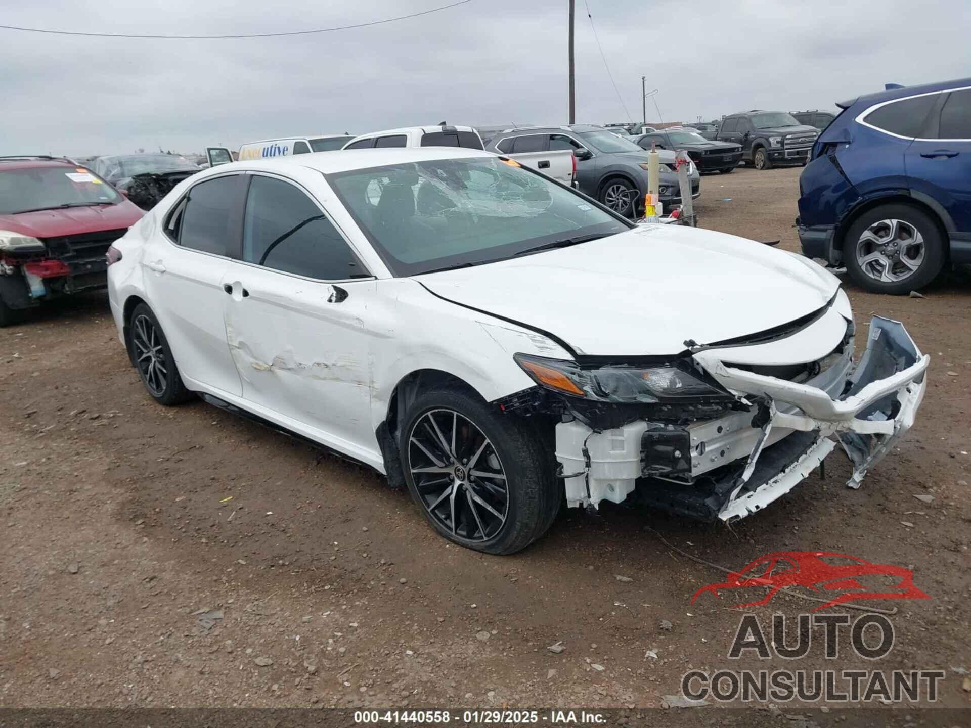 TOYOTA CAMRY 2021 - 4T1G11AK9MU481457