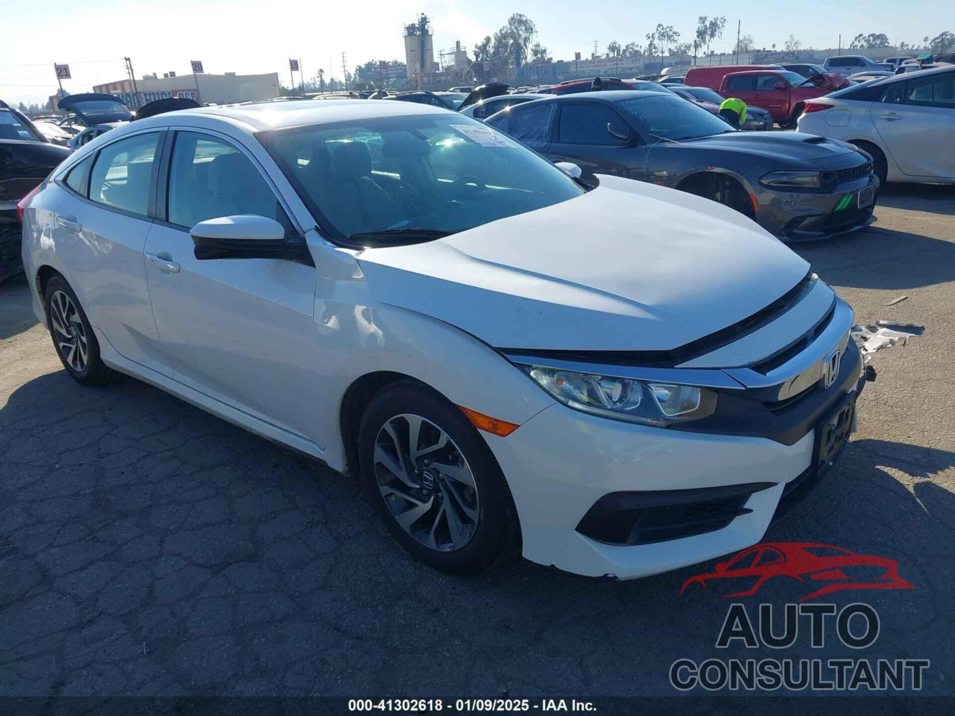 HONDA CIVIC 2018 - 2HGFC2F74JH507774