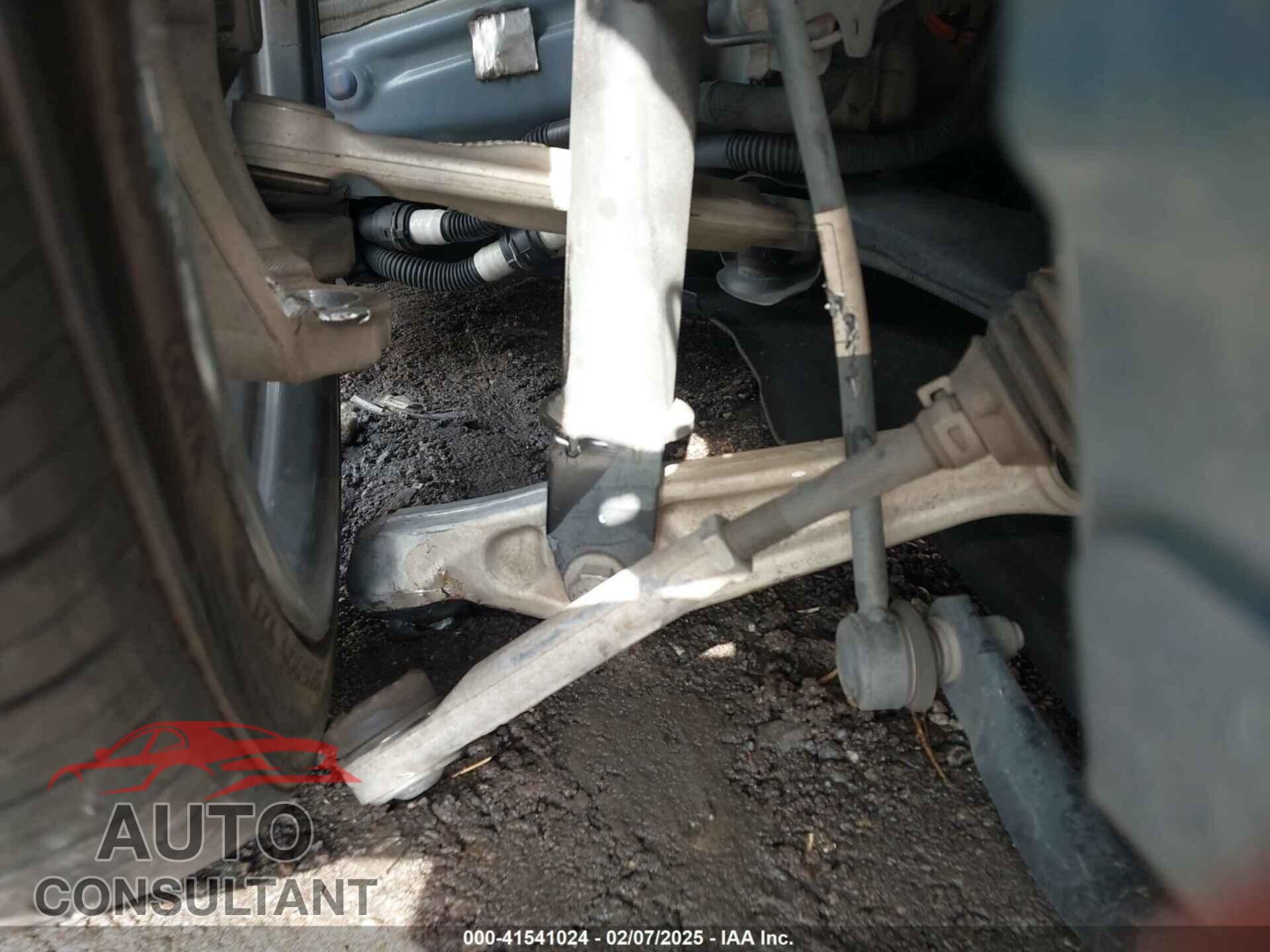 TESLA MODEL 3 2018 - 5YJ3E1EA2JF038435
