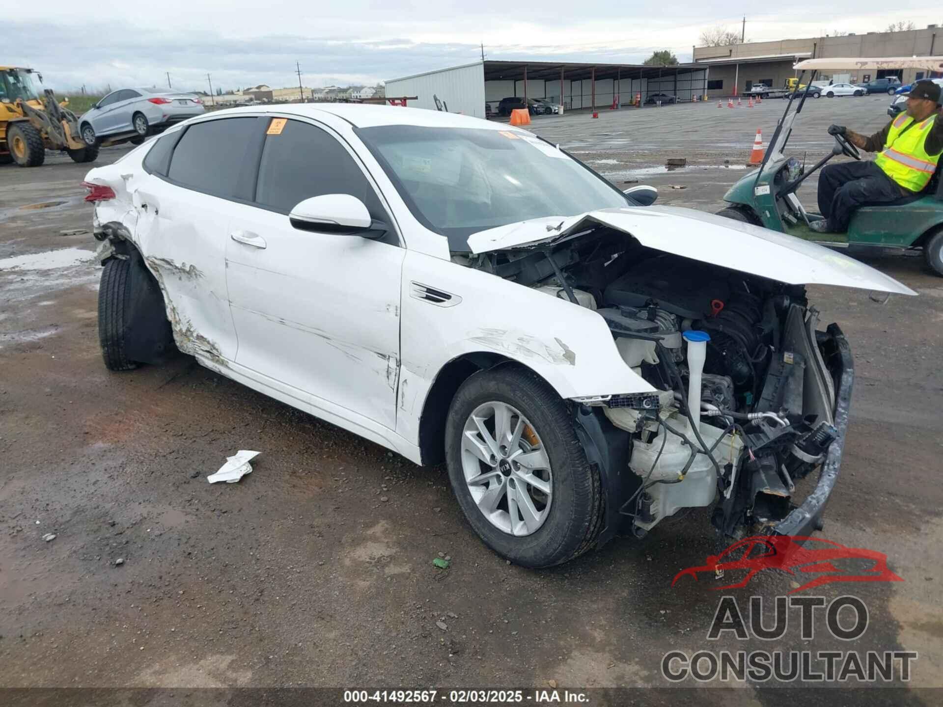 KIA OPTIMA 2018 - KNAGT4L33J5198271