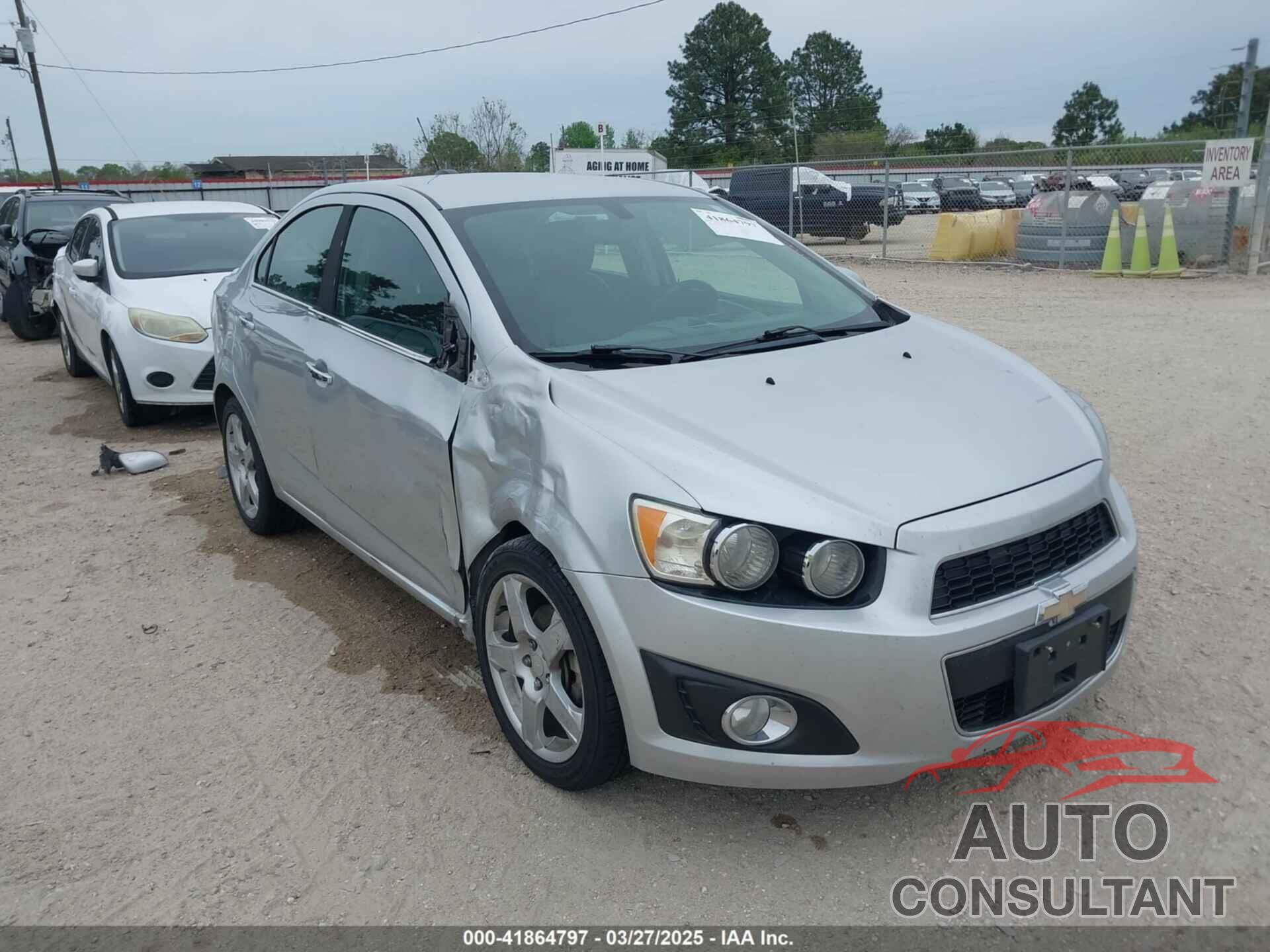 CHEVROLET SONIC 2016 - 1G1JE5SB8G4150449