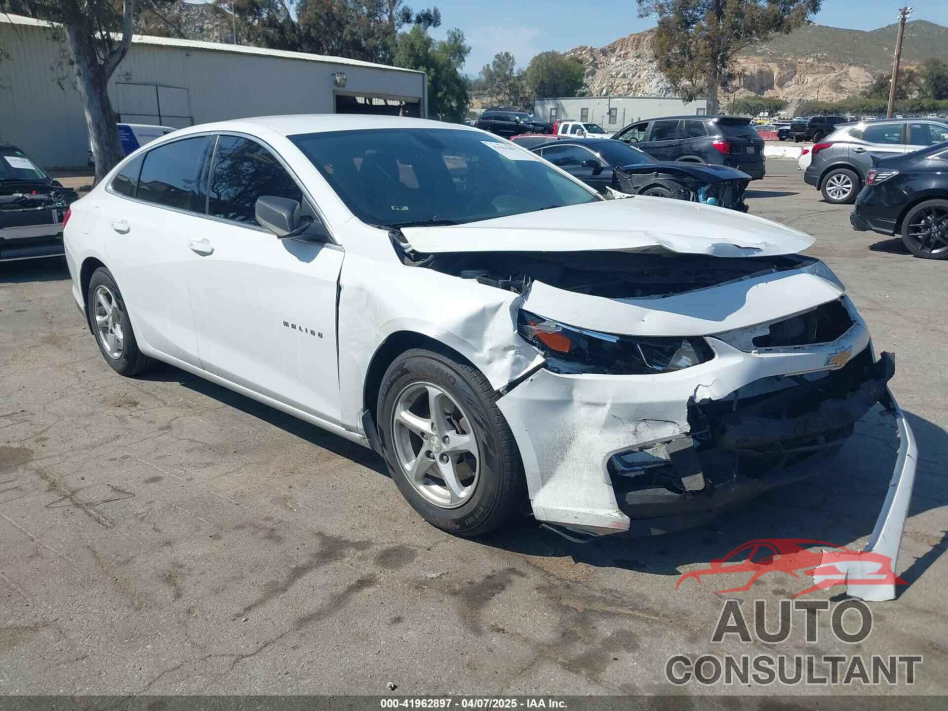 CHEVROLET MALIBU 2017 - 1G1ZB5ST9HF268472