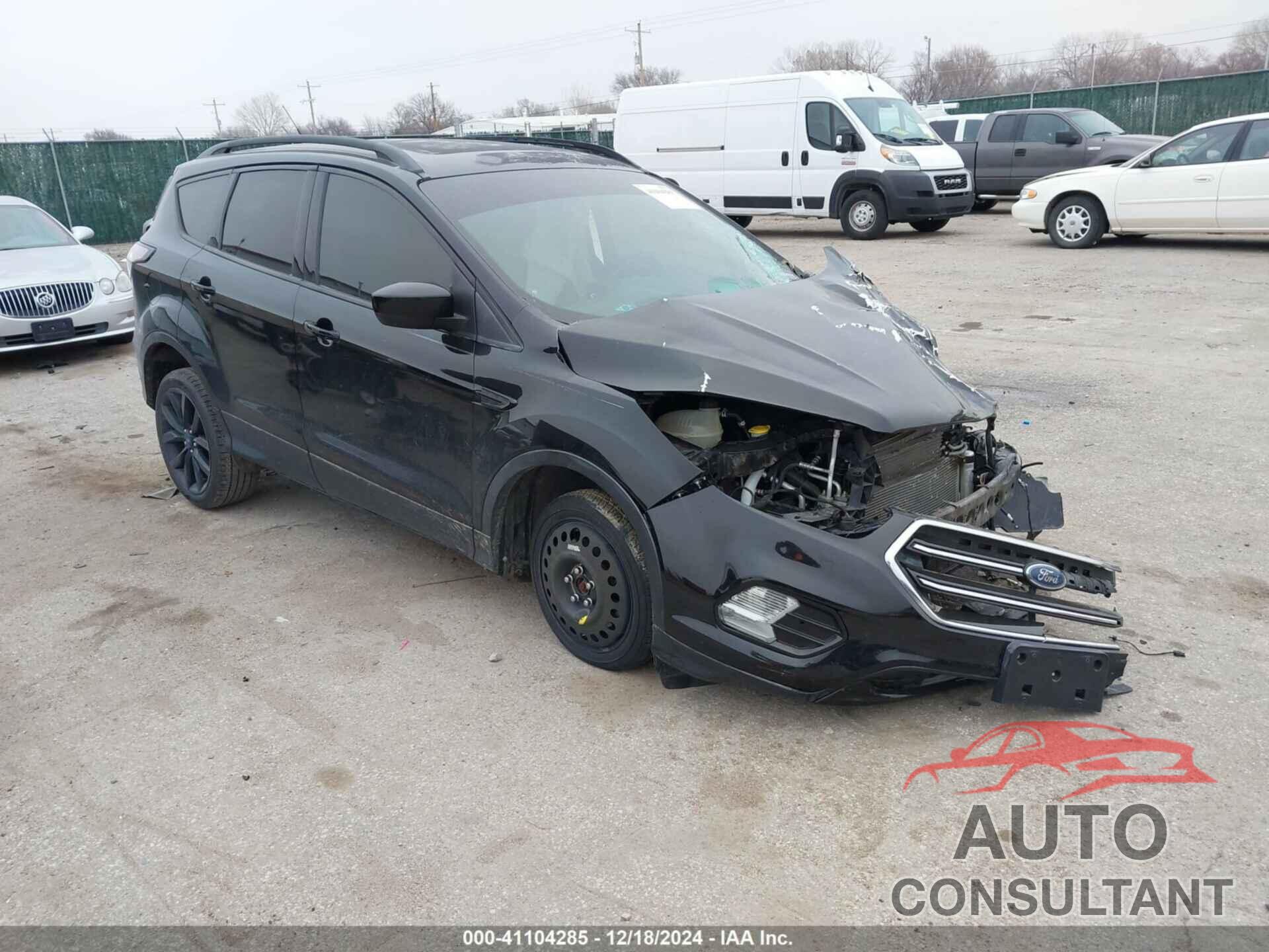 FORD ESCAPE 2017 - 1FMCU0GD9HUB99611