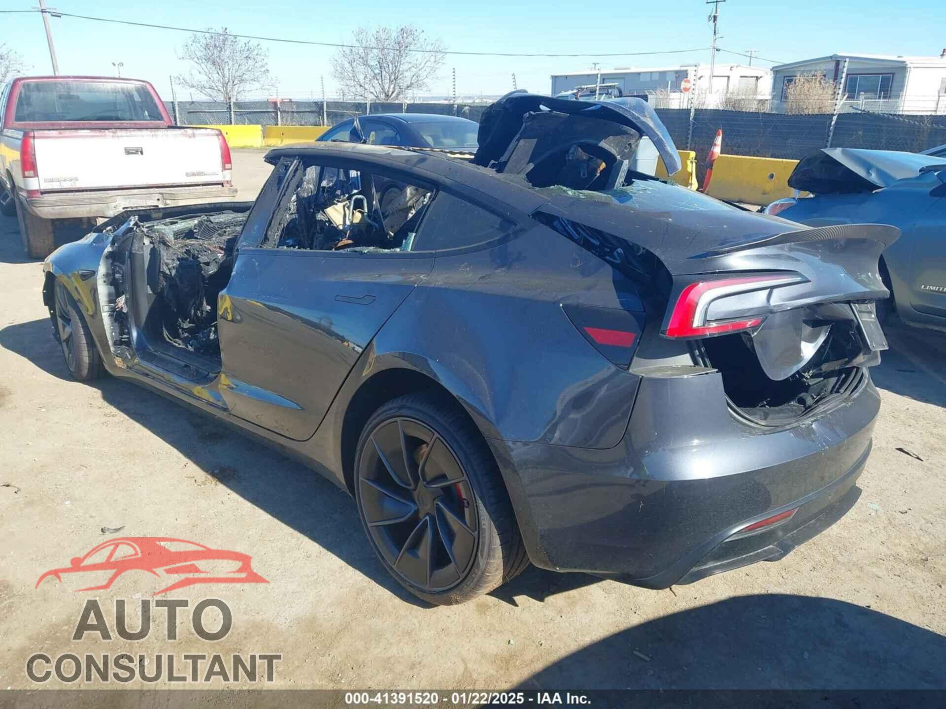 TESLA MODEL 3 2024 - 5YJ3E1ET2RF857538