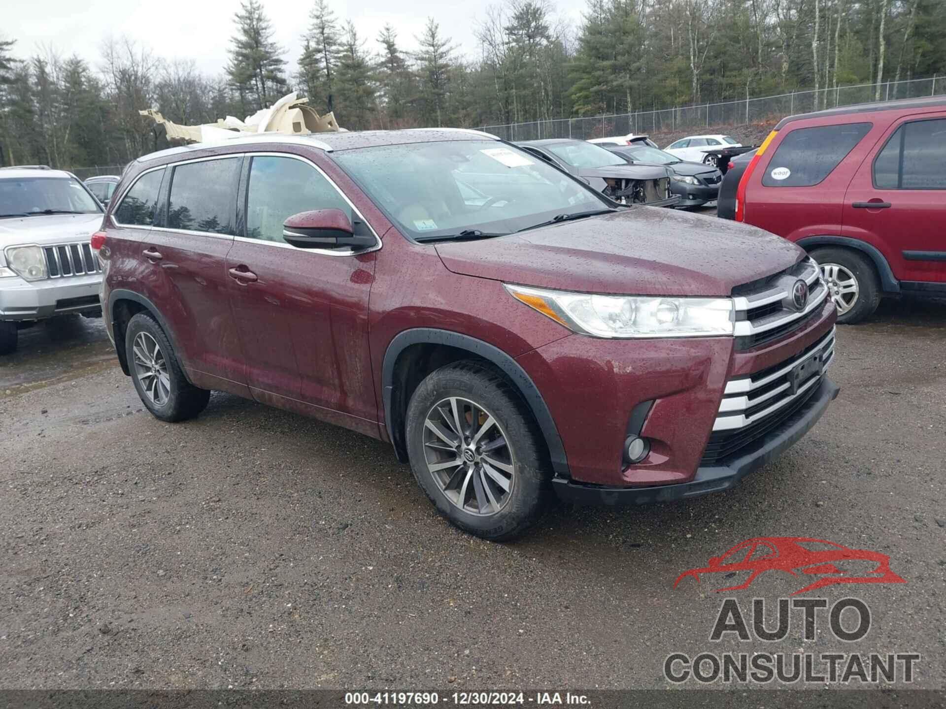 TOYOTA HIGHLANDER 2018 - 5TDJZRFH9JS800208