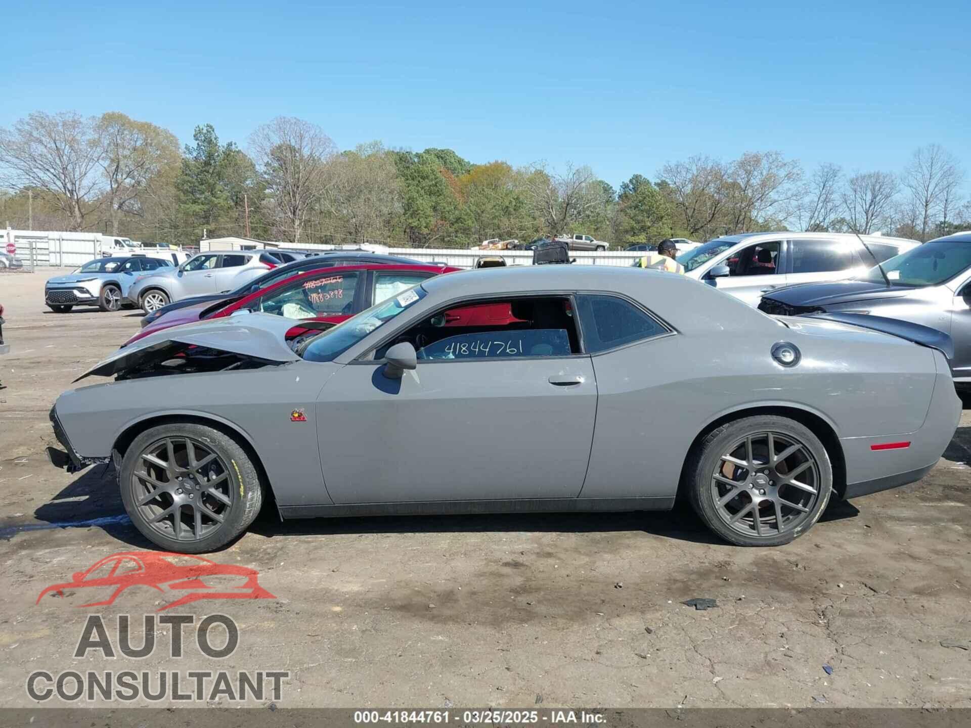 DODGE CHALLENGER 2019 - 2C3CDZFJ5KH596196